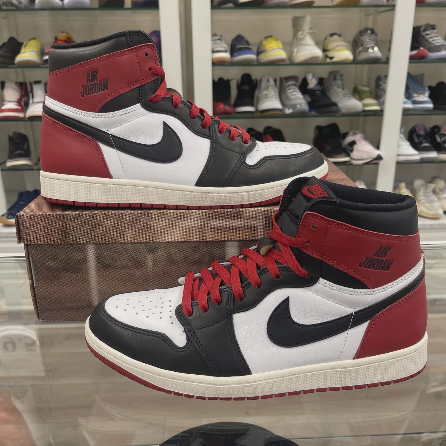 Air Jordan 1 Retro High Original Black Toe Reimagined • Pre-Owned [0835]