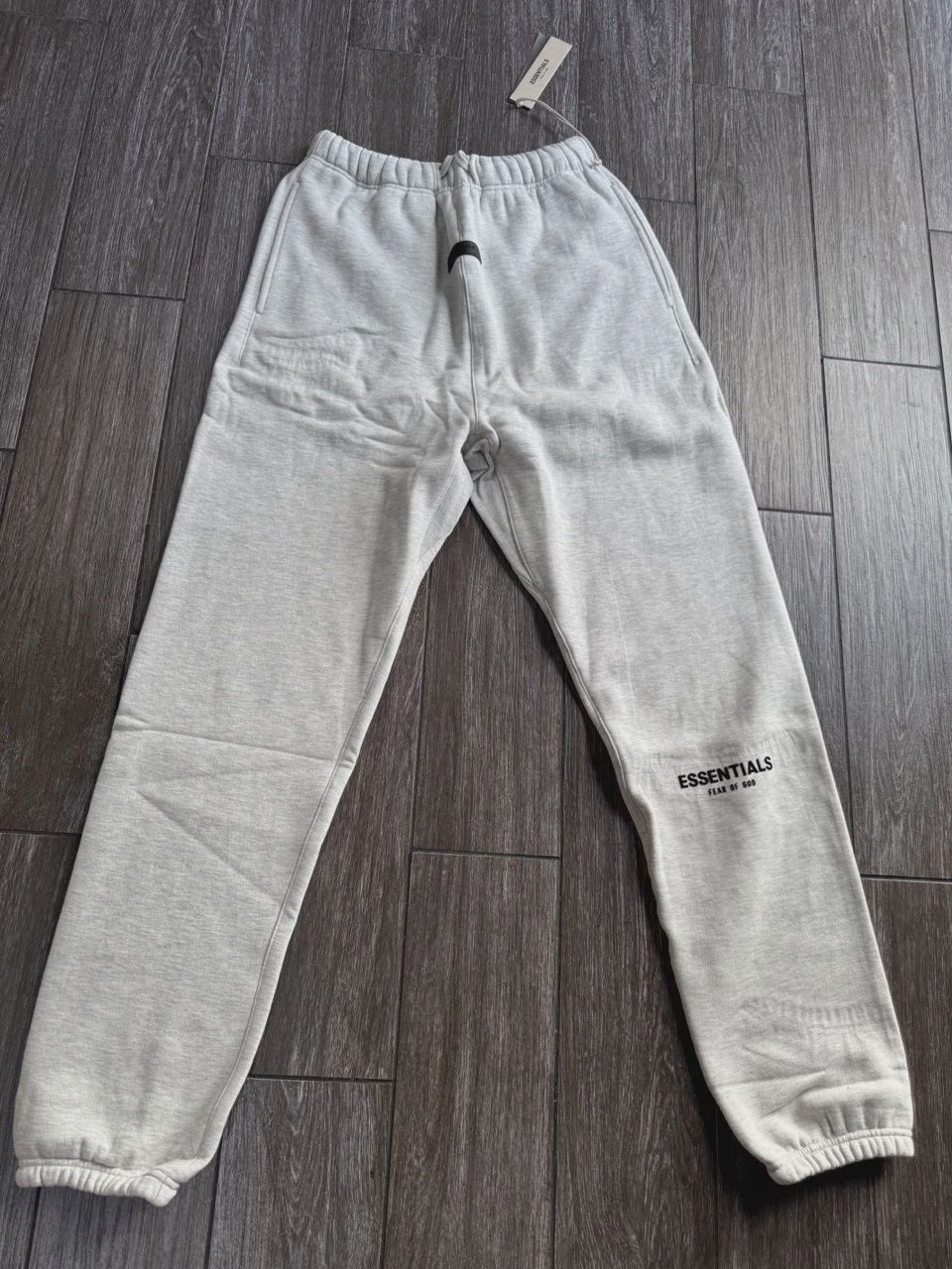 Essentials Light Oatmeal Sweatpants size XL • Brand New [2472]