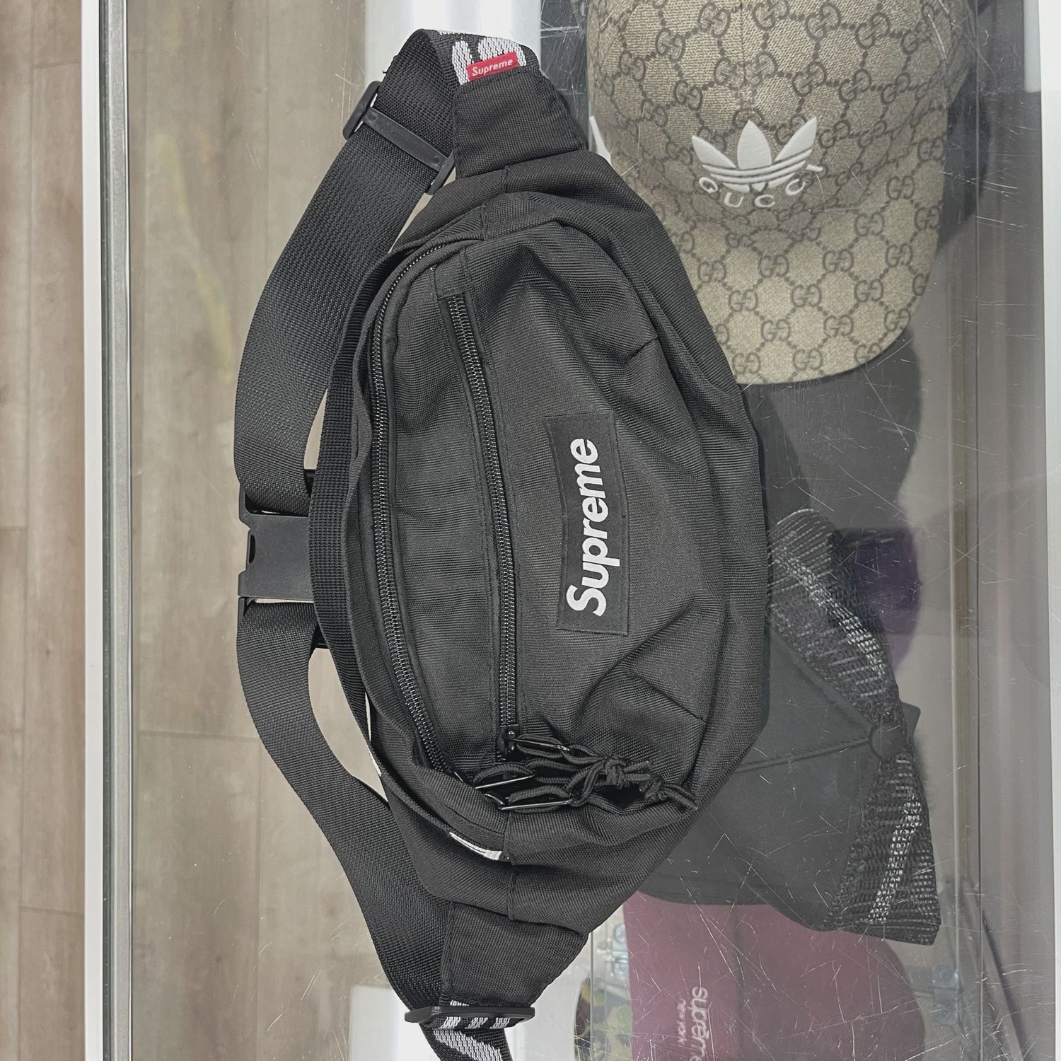 Supreme bag • Pre-Owned [4708]