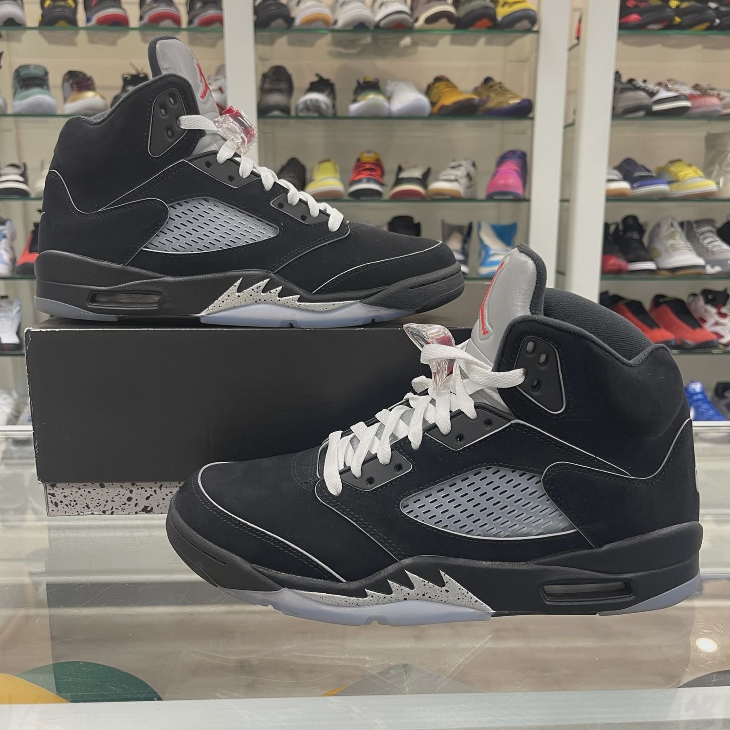 Air Jordan 5 Retro Original Black Metallic Reimagined • Pre-Owned [5602]