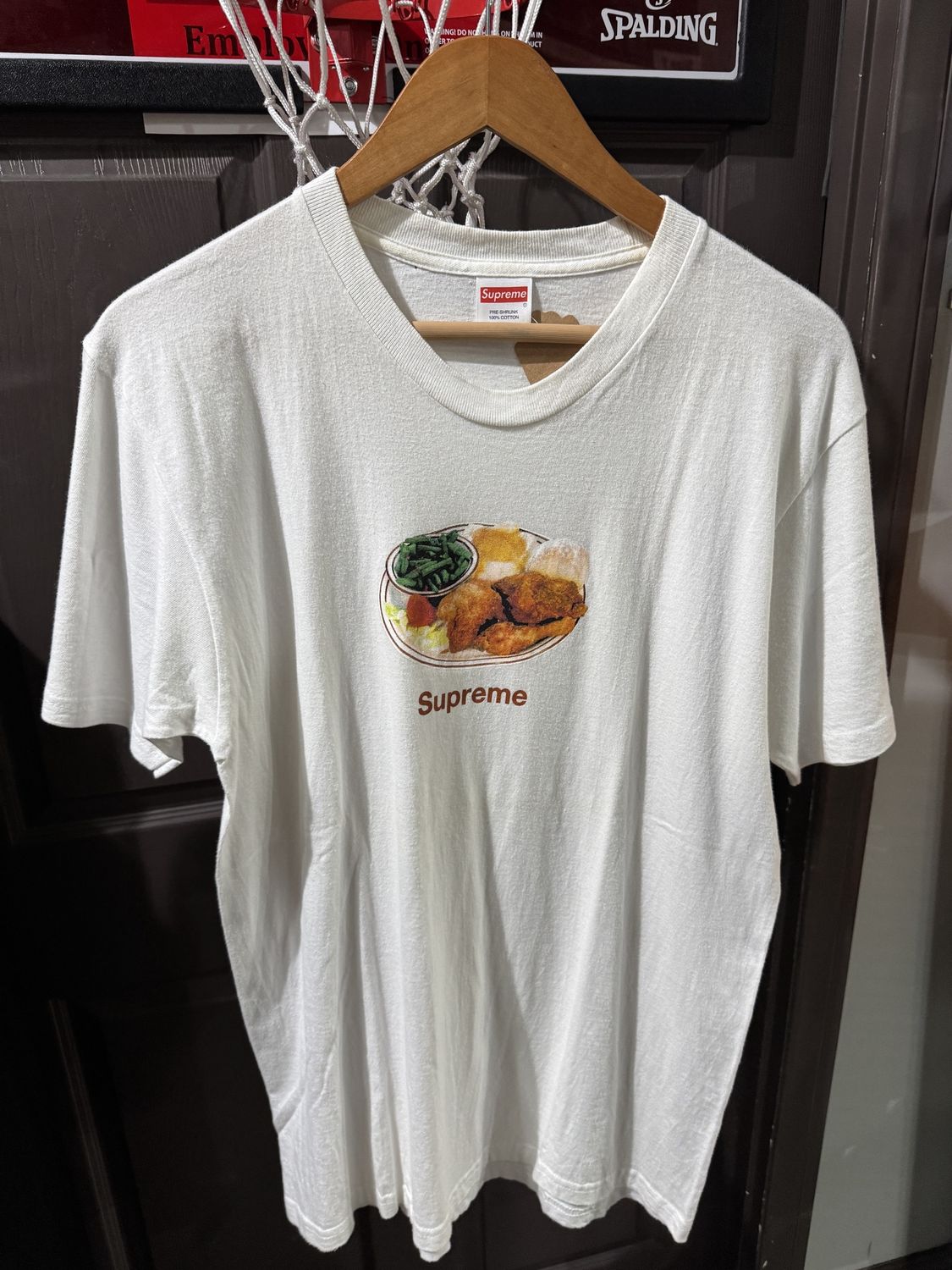 Supreme Chicken Dinner Tee White / M - Pre Owned [4444], Clothing Size: M, Product Condition: Pre-Owned