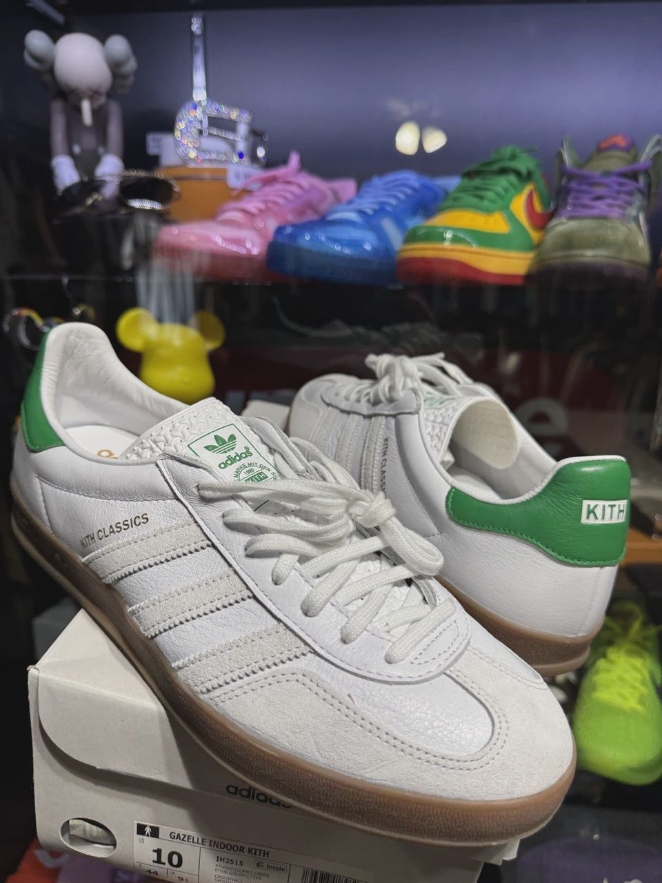 adidas Gazelle Indoor Kith Classics White Green • Pre-Owned [0009]