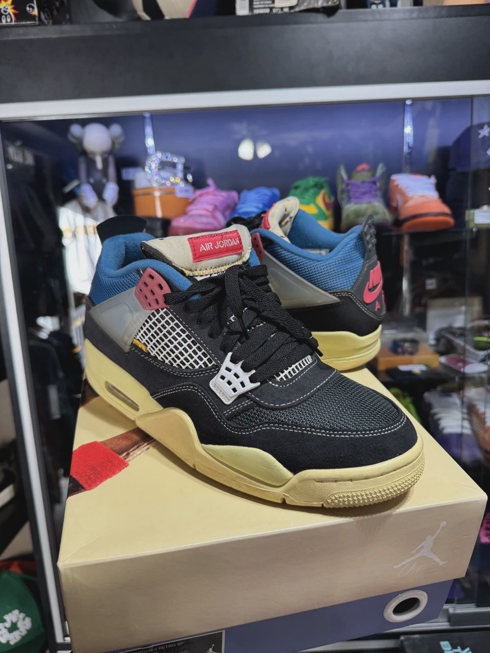 Air Jordan 4 Retro Union Off Noir • Pre-Owned [6798]