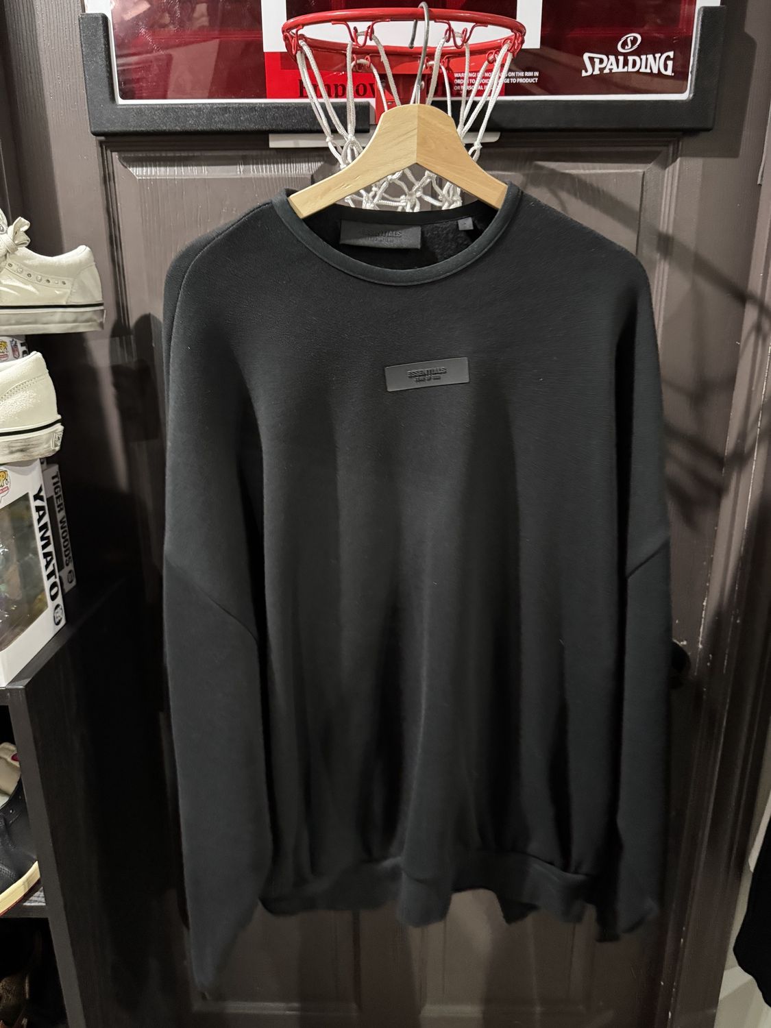 Essentials Black Crewneck Classic Center Logo / L - Brand New [4858], Clothing Size: L, Product Condition: Brand New