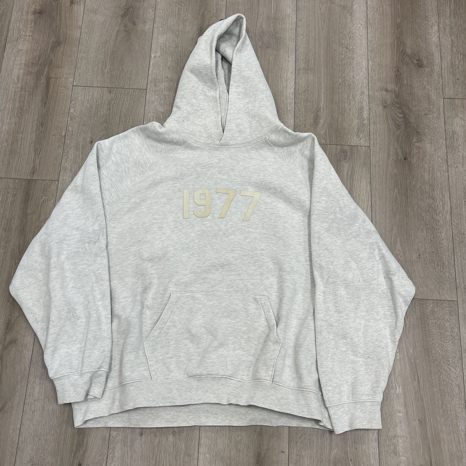 Fear of God Essentials 1977 Grey Hoodie - Pre-Owned, Clothing Size: XXL, Product Condition: Pre-Owned