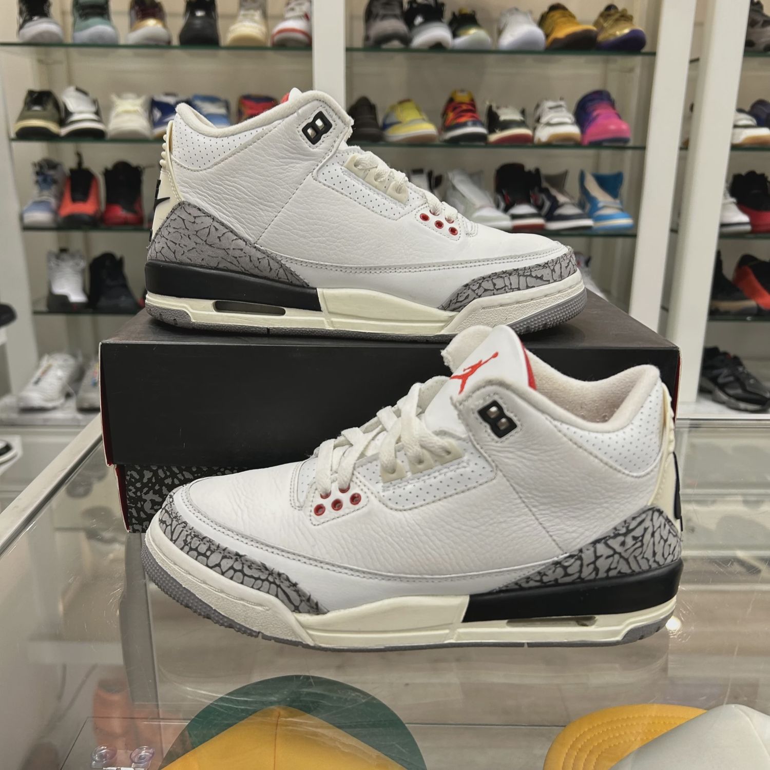 Air Jordan 3 Retro White Cement Reimagined (Grade School) • Pre-Owned [7322]