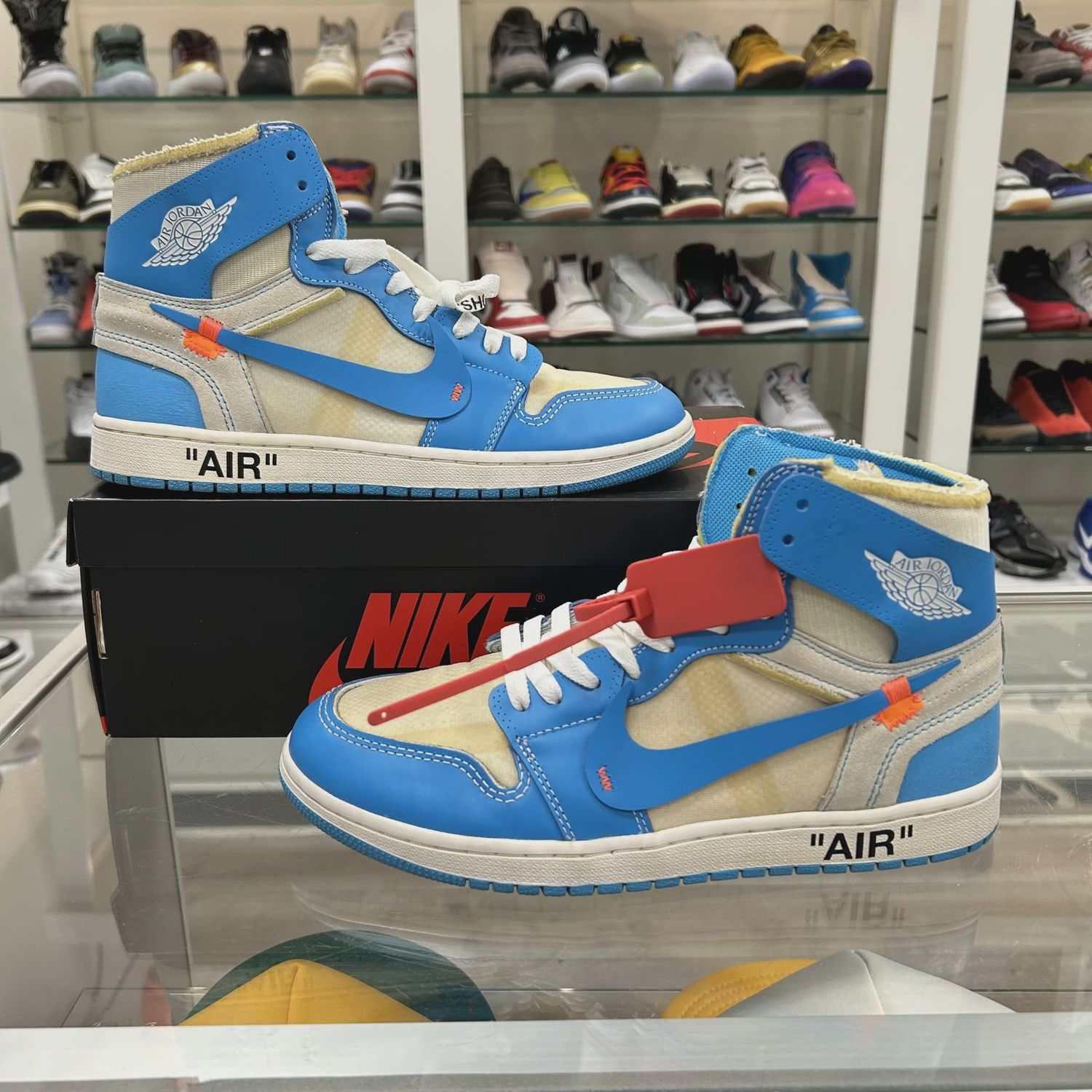 Air Jordan 1 Retro High Off-White University Blue • Pre-Owned [8616]