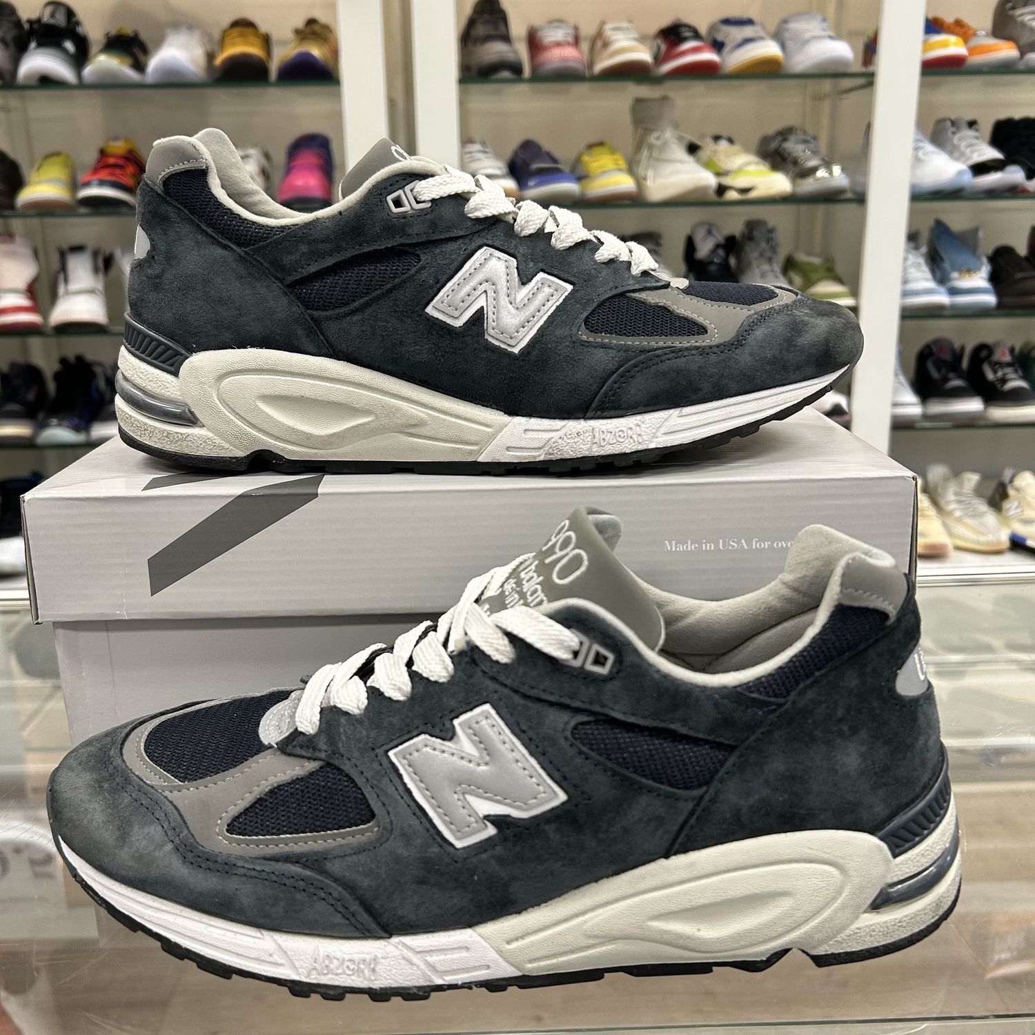 New Balance 990V2 Navy - Pre-Owned, Product Condition: Pre-Owned, Shoe Size: US M 10