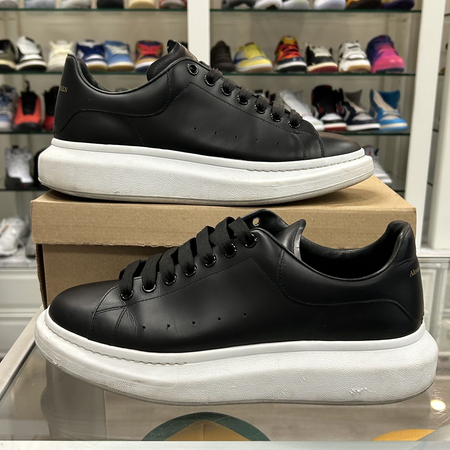 Alexander McQueen Oversized low-top sneakers - Pre-Owned, Product Condition: Pre-Owned, Shoe Size: US M 12