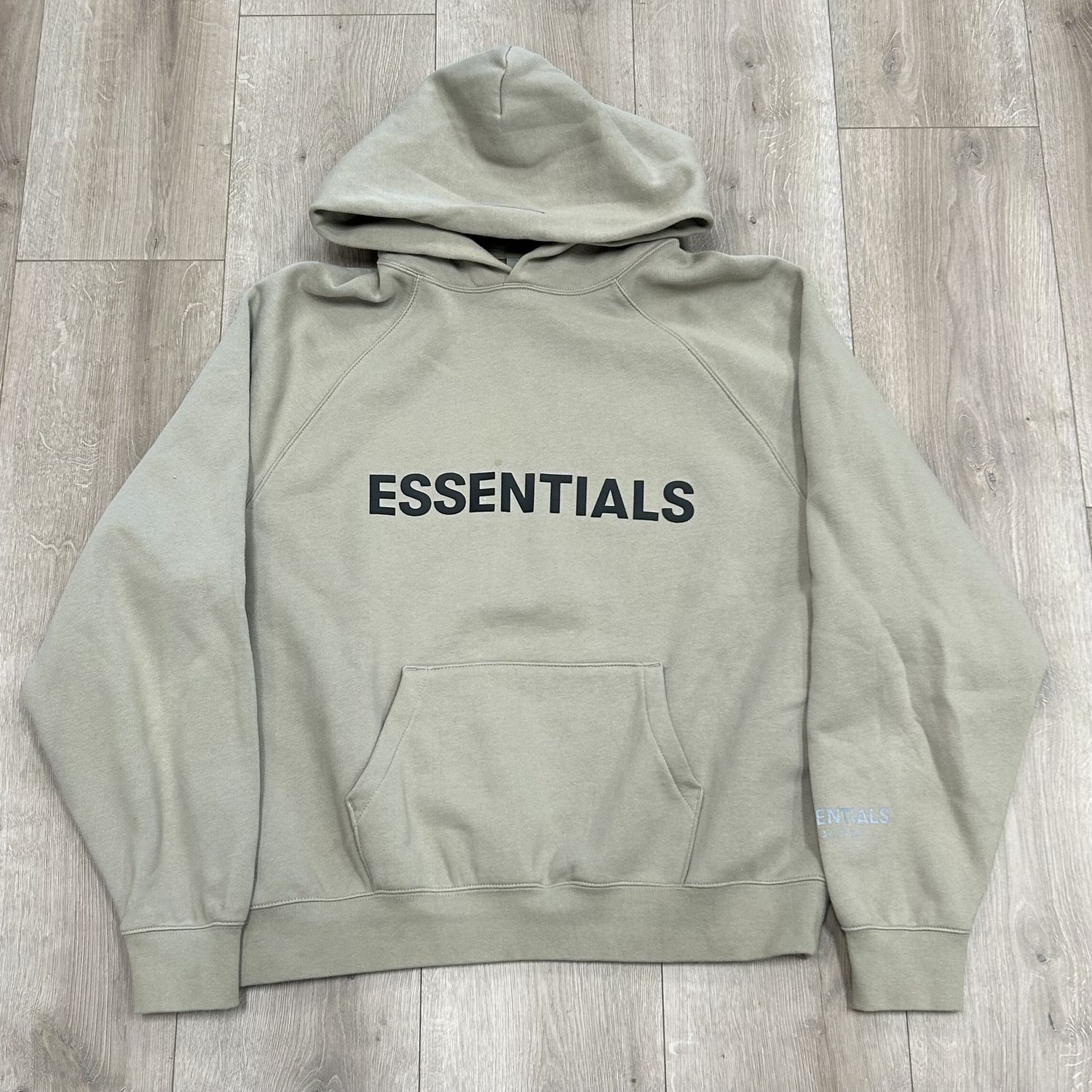 Essentials Fear of God Beige - Pre-Owned, Clothing Size: M, Product Condition: Pre-Owned
