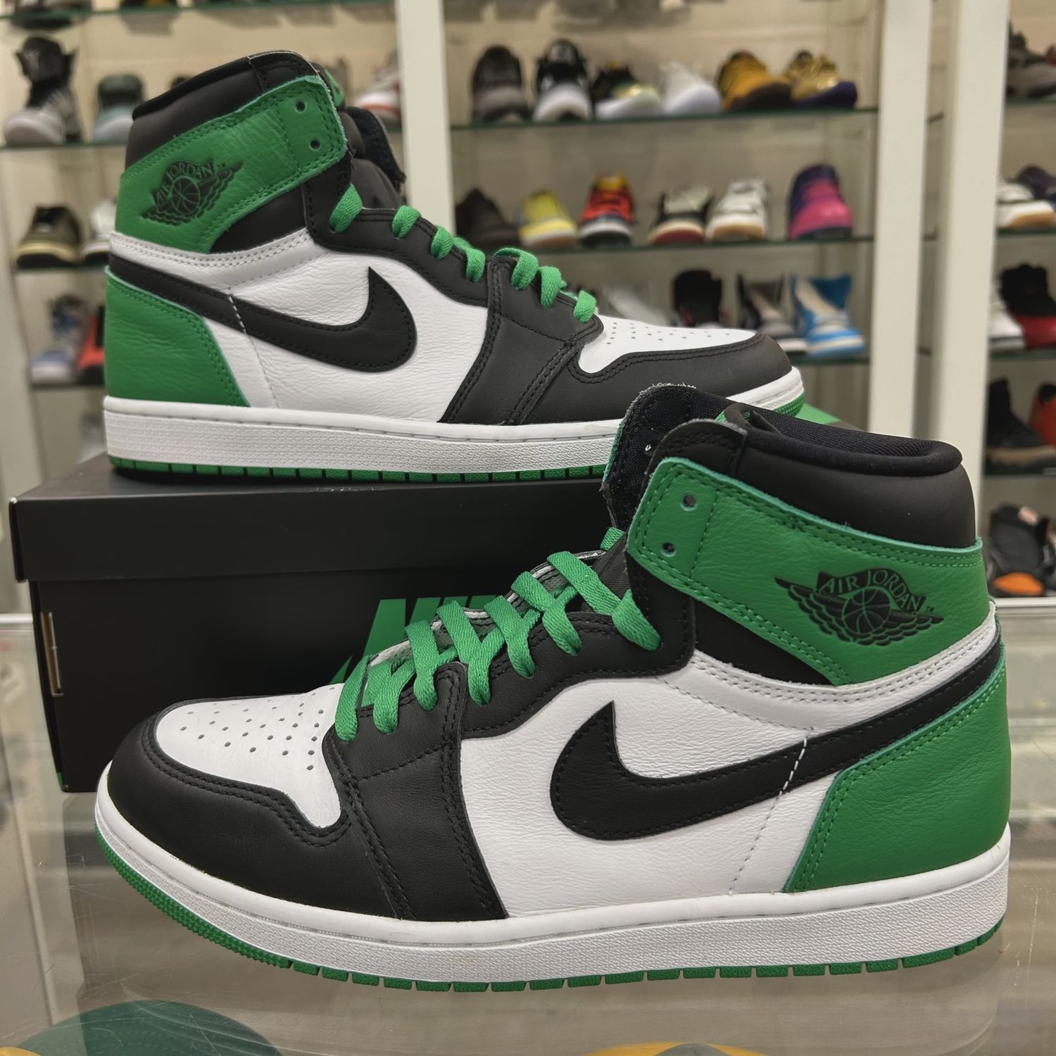 Air Jordan 1 Retro High Original Lucky Green • Pre-Owned [9165]