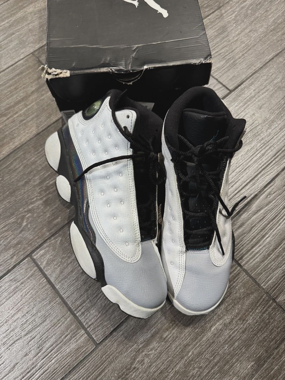 Air Jordan 13 Retro Barons (Grade School) • Pre-Owned [1974]