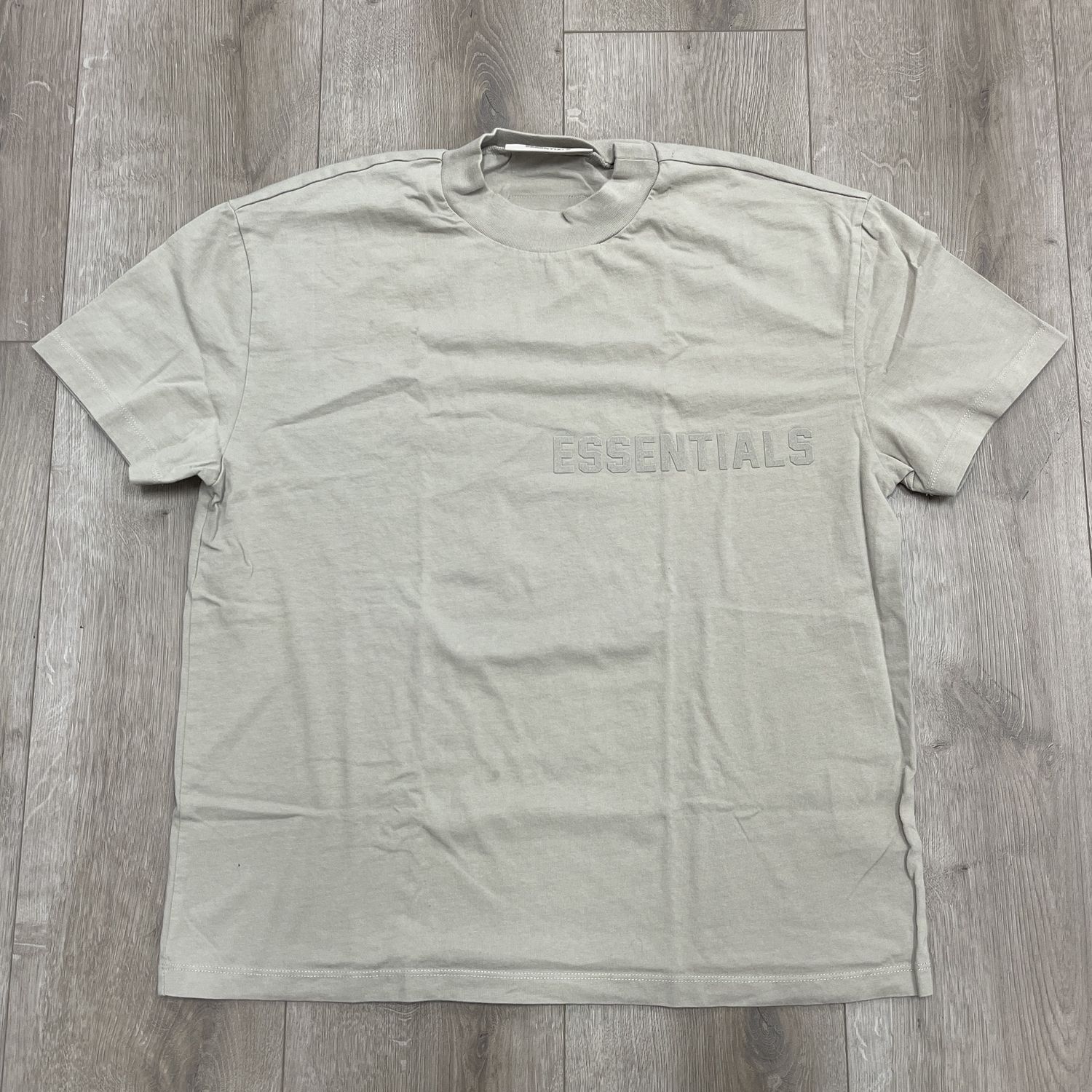 essentials brown tee- Pre-Owned, Clothing Size: XS, Product Condition: Pre-Owned