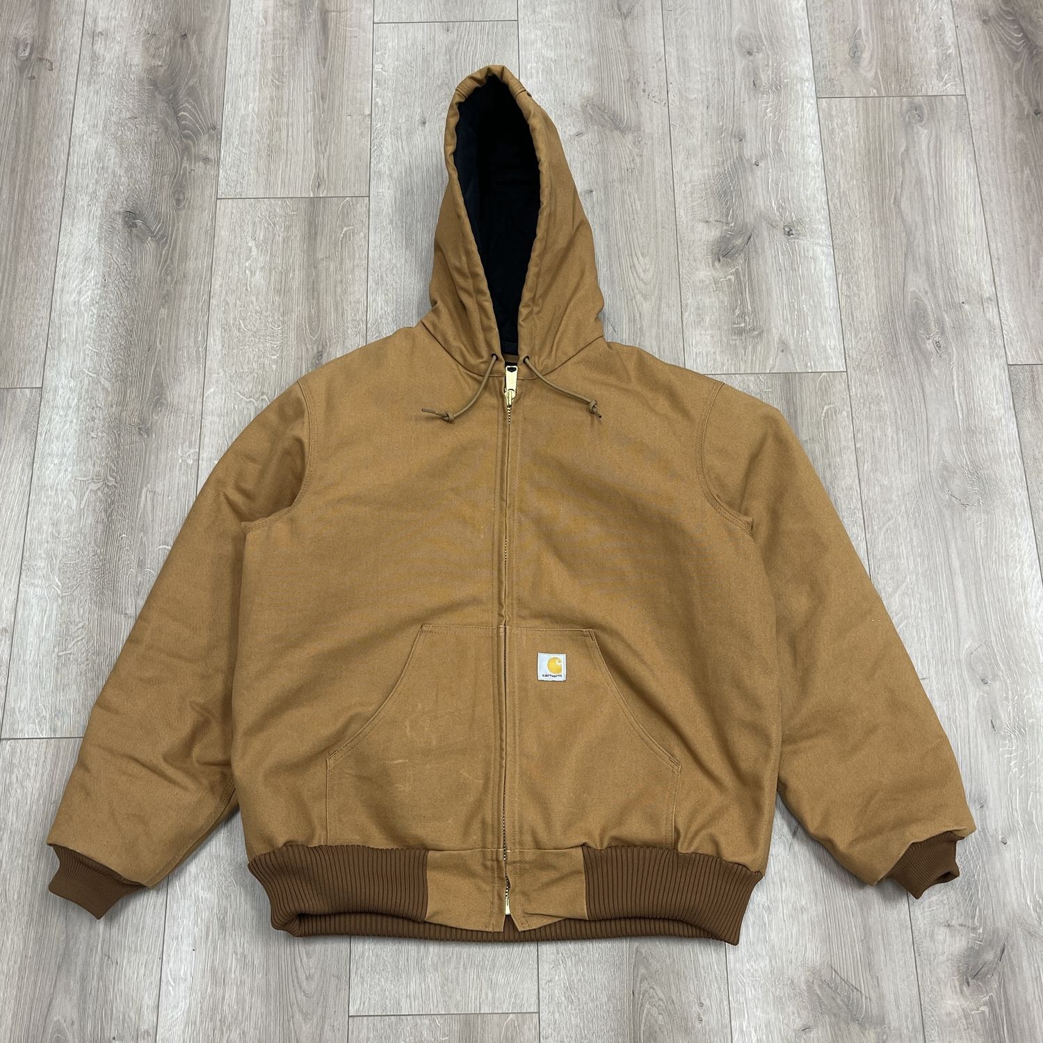 Carhartt J140 Active Quilted Flannel-Lined Jacket tan - Pre-Owned, Clothing Size: M, Product Condition: Pre-Owned