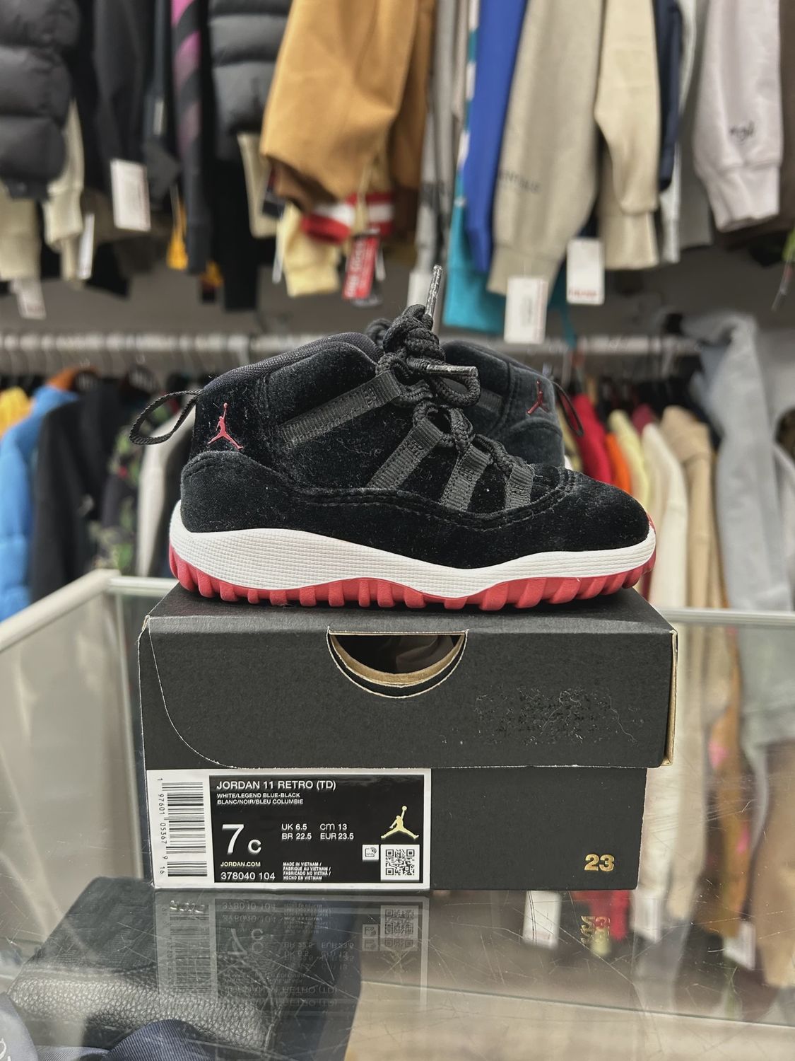 Air Jordan 11 Retro Black Red Velvet (Toddler) • Pre-Owned [4912]