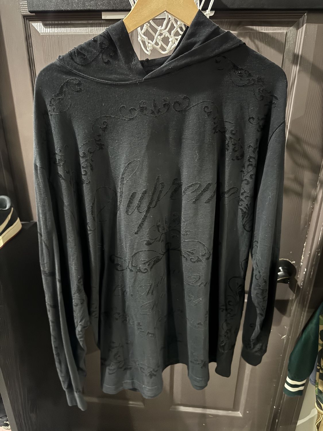 Supreme Celebre Hooded L/S Top Black / L - Pre Owned [5516], Clothing Size: L, Product Condition: Pre-Owned