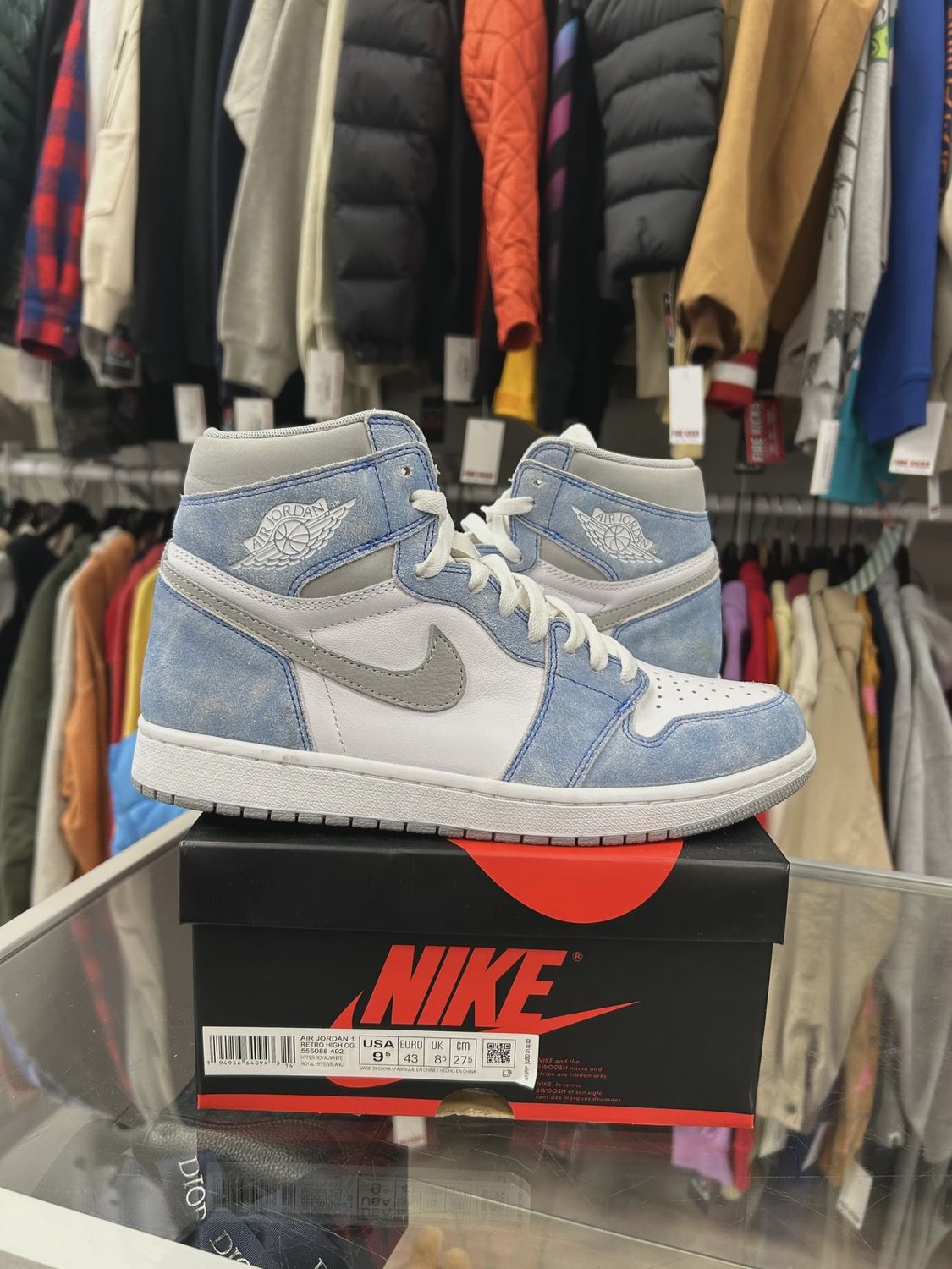 Air Jordan 1 Retro High Hyper Royal Blue Smoke Grey • Pre-Owned [2908]