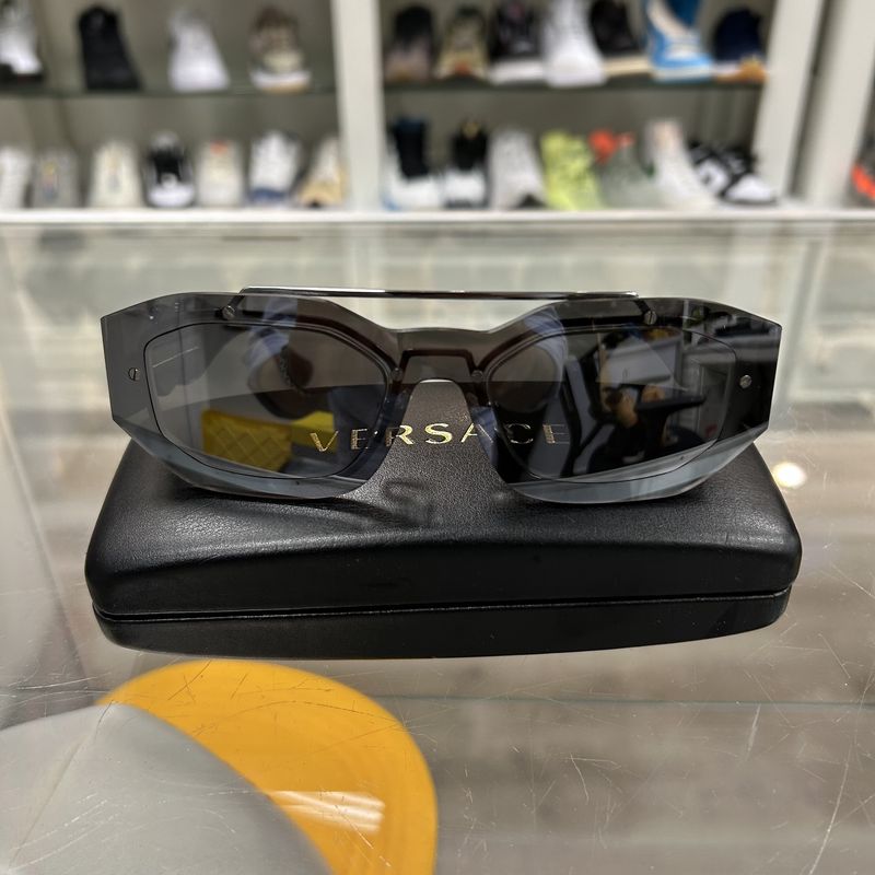 Versace Biggie Sunglasses Black - Pre-Owned