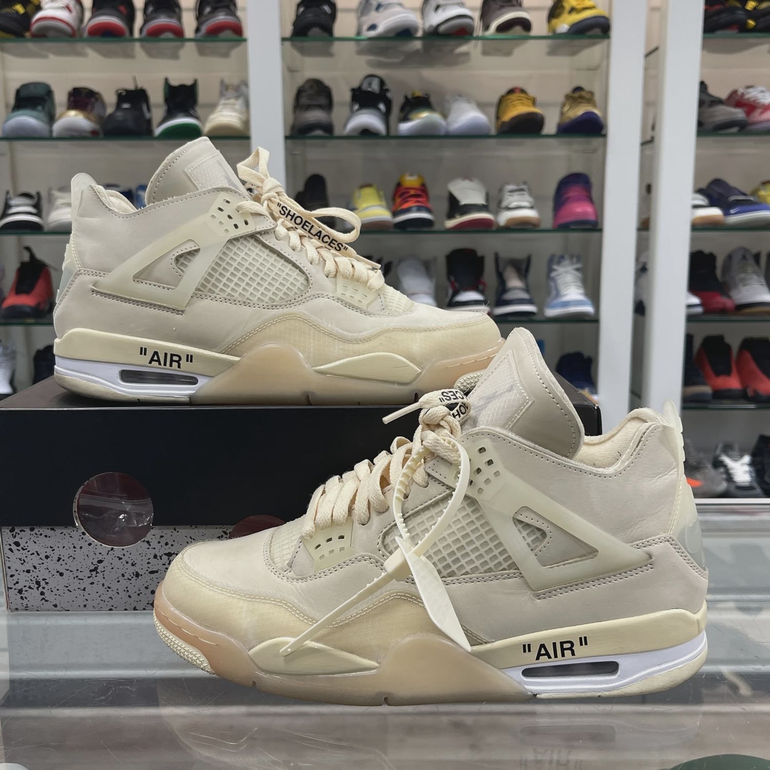 Air Jordan 4 Retro Off-White Sail (Women&#39;s) • Pre-Owned [3943]