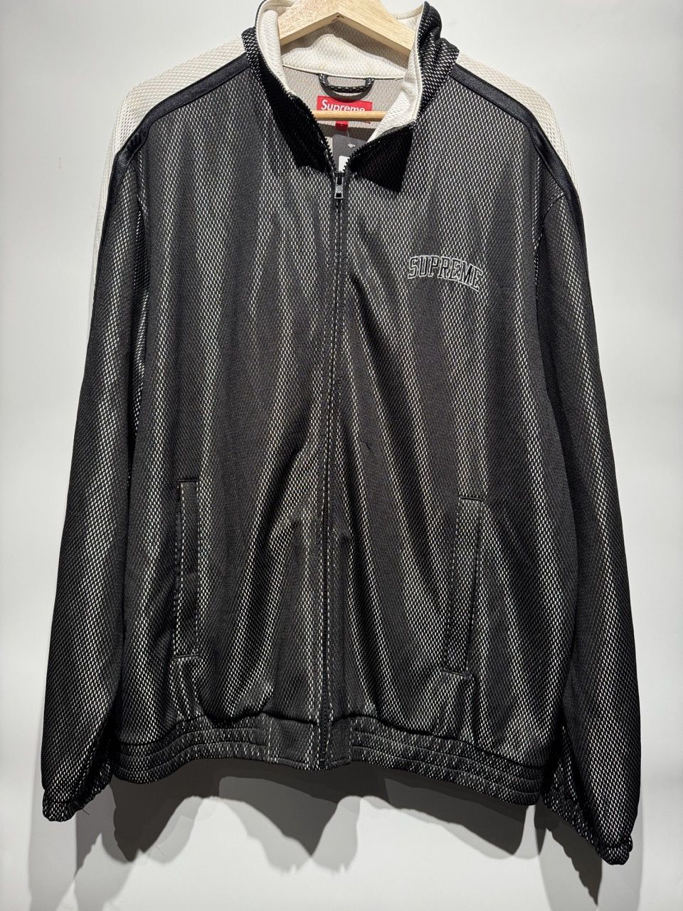 Supreme Bonded Mesh Track Jacket / L - Pre Owned [8854], Clothing Size: L, Product Condition: Pre-Owned