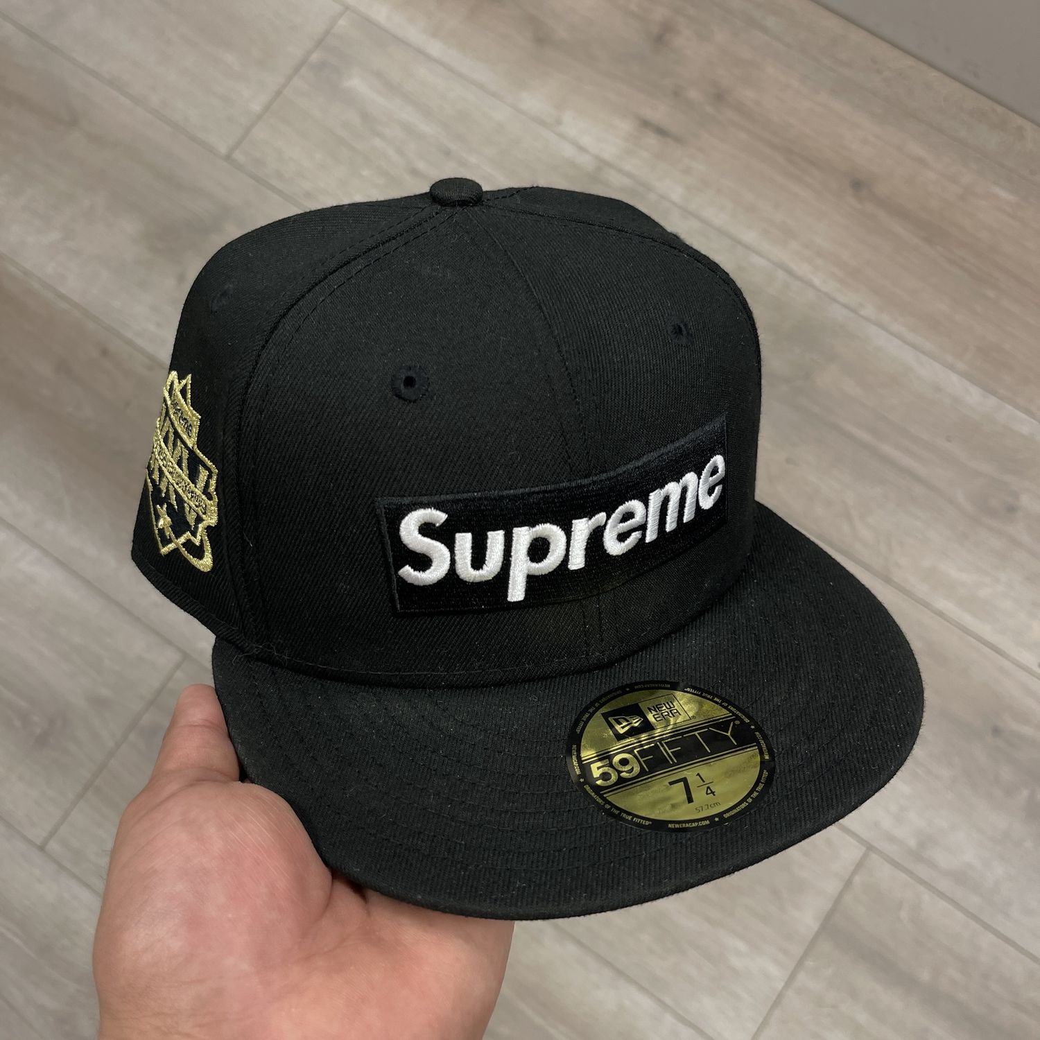 Supreme Championship Box Logo New Era 59FIFTY fitted hat - Pre-Owned, Accessory Size: 7 1/4, Product Condition: Pre-Owned