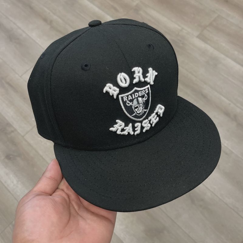 Raiders New Era Born x Raised Black 59FIFTY Fitted Hat • Pre-Owned [0303]