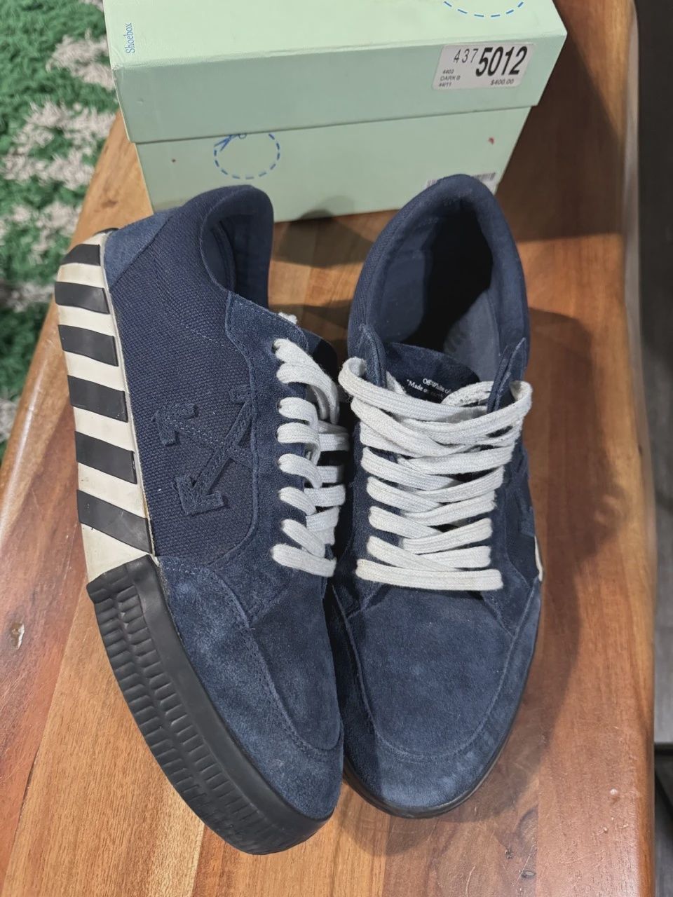 Off White Sneaker size 11 • Pre-Owned [6994]