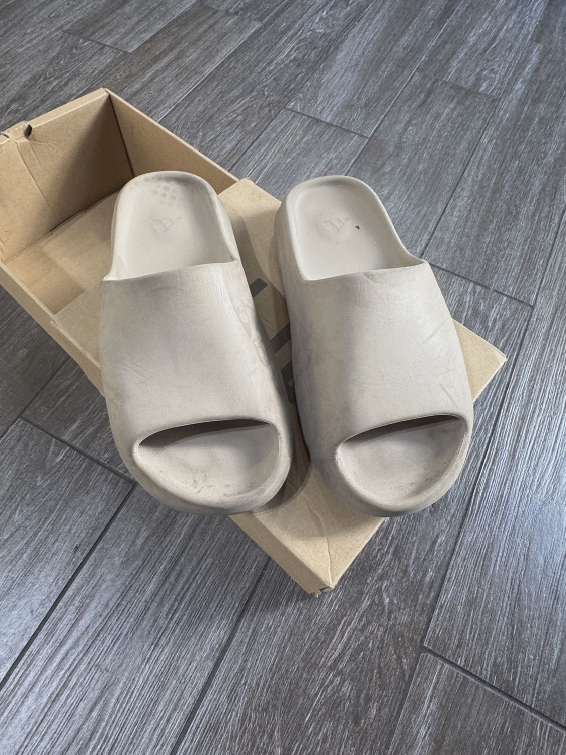 adidas Yeezy Slide Pure (First Release) • Pre-Owned [9292]