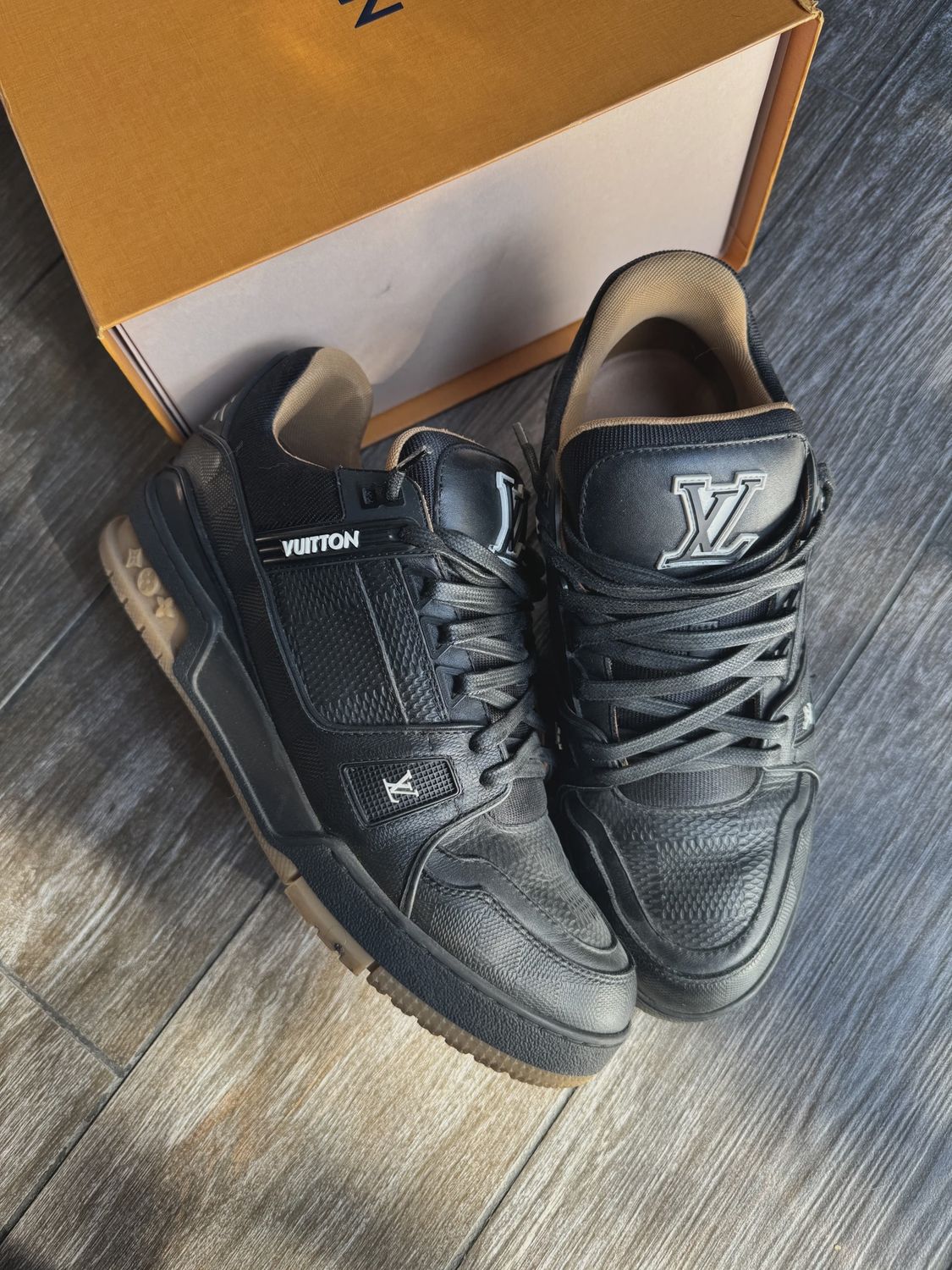 Louie Vuitton LV Trainer Black Gum Bottom • Pre-Owned [8233]