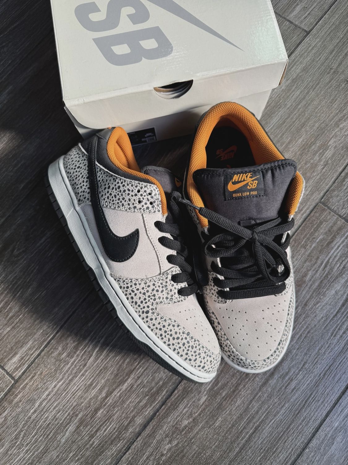 Nike SB Dunk Low Electric Pack Olympic Safari • Pre-Owned [5268]