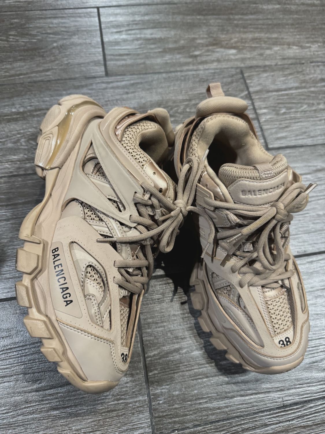 Balenciaga Track Camel size 8 Women • Pre-Owned [8456]