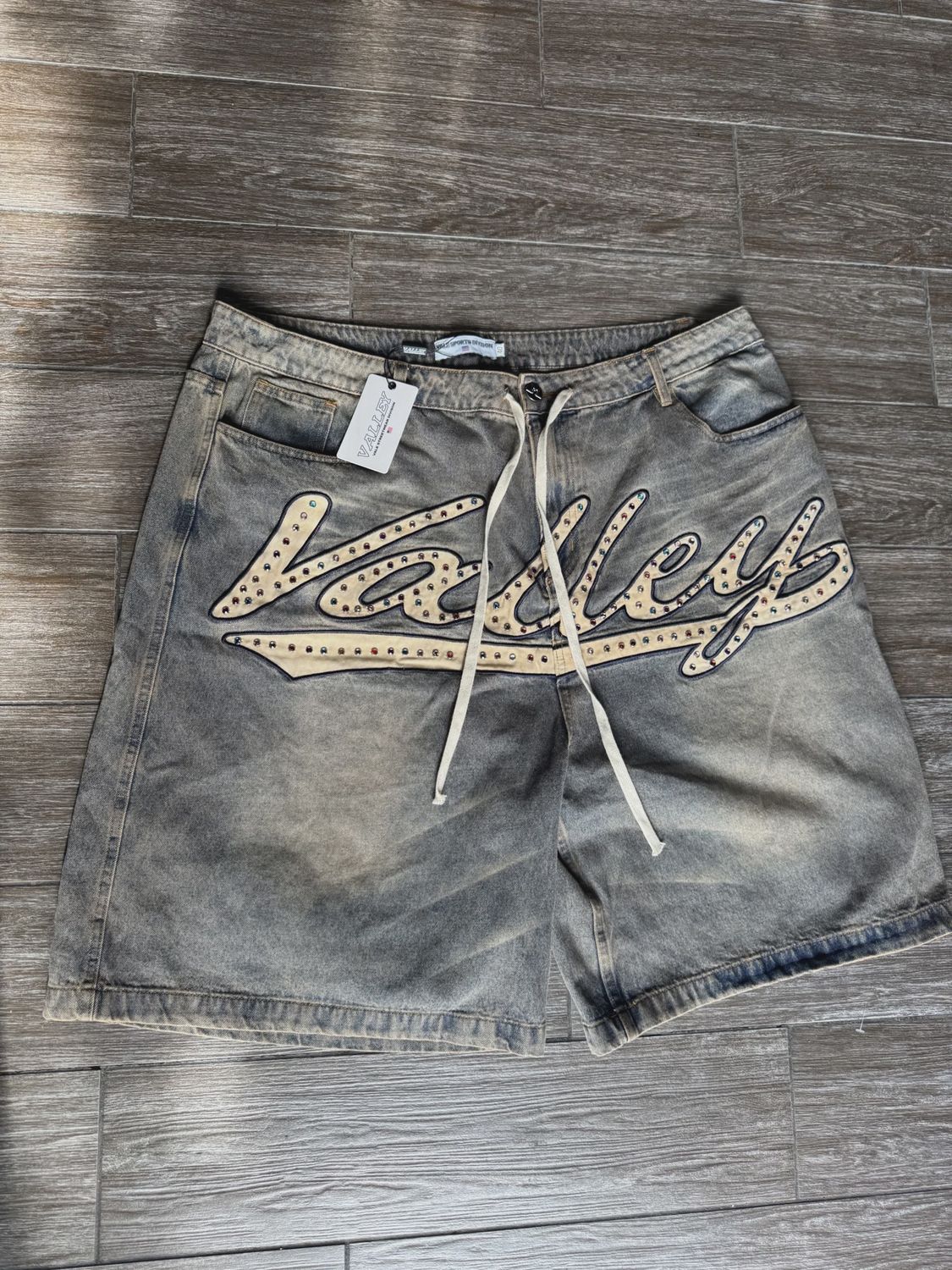 Vale Forever Skittles Jean Shorts &#39;Mid Blue&#39; / sz 40  • Pre-Owned [9384]