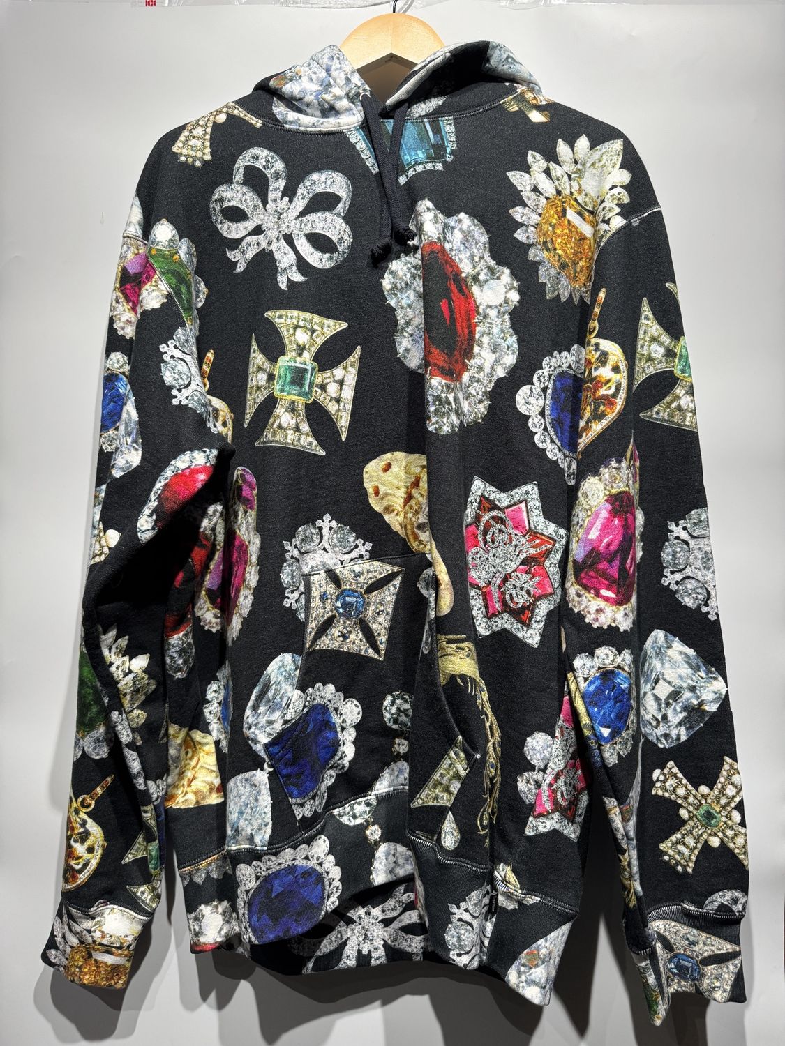 Supreme Burberry Box Logo Hooded Sweatshirt Black / XL - Pre Owned [3440], Clothing Size: XL, Product Condition: Pre-Owned