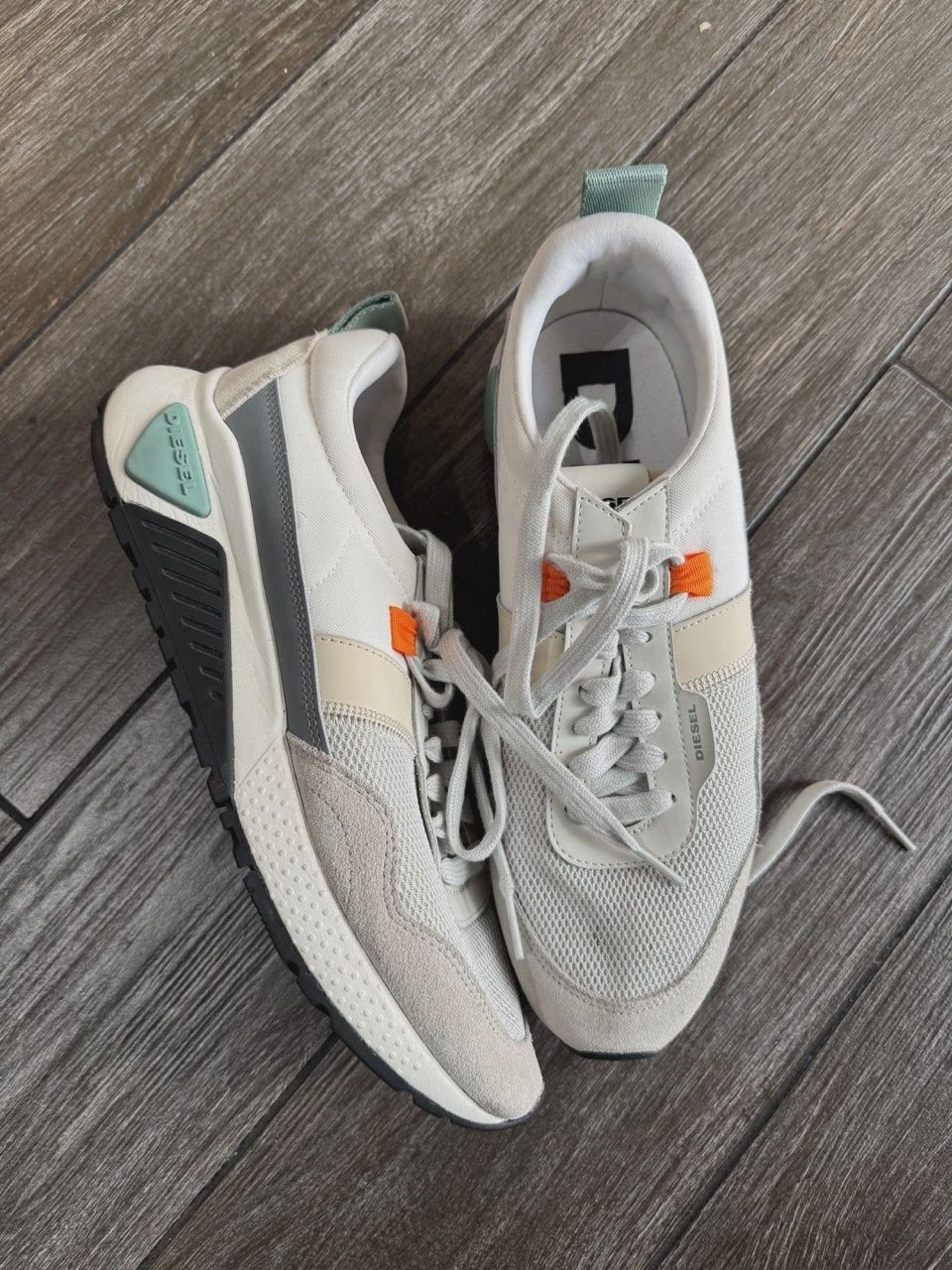 Diesel Sneaker size 10 • Pre-Owned [7436]