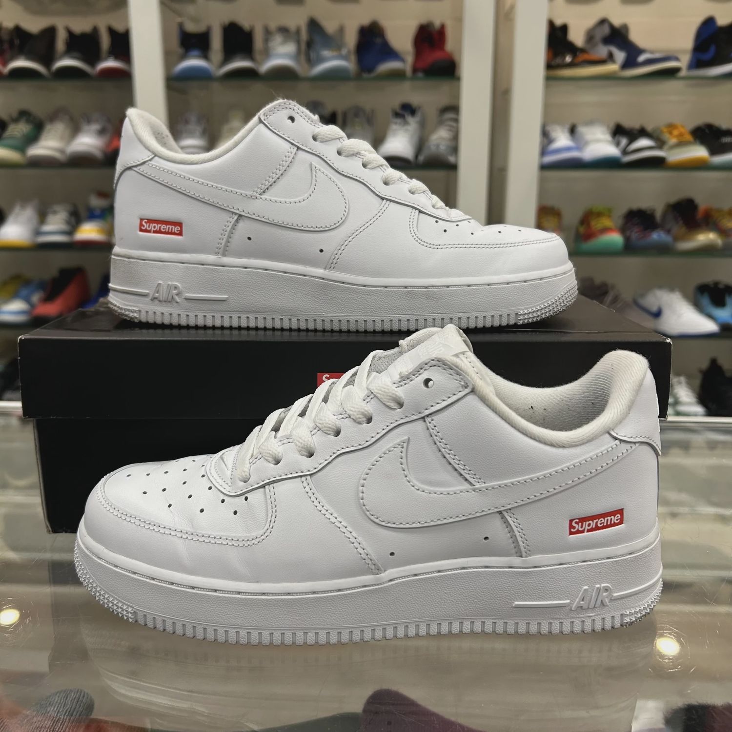 Nike Air Force 1 Low Supreme White • Pre-Owned [9961]