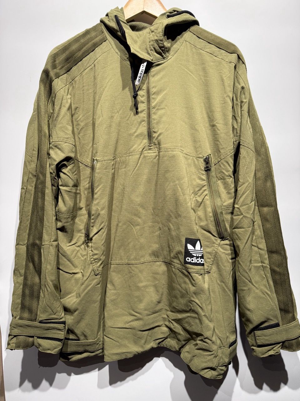 Adidas Originals Anorak Ripstop Jacket Olive Green, Clothing Size: XL, Product Condition: Pre-Owned