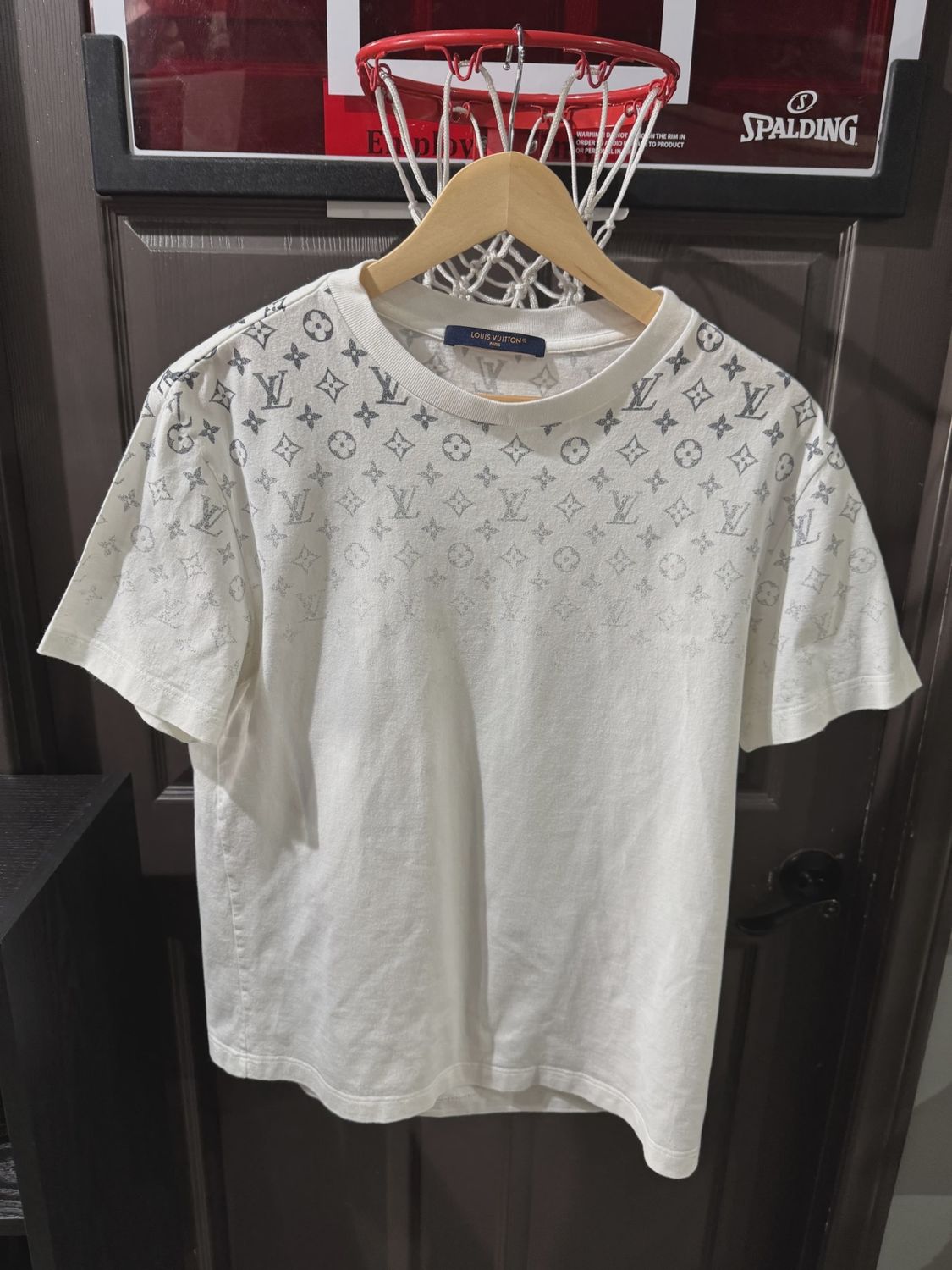 Louis Vuitton Gradient Tee size Medium • Pre-Owned [5220]