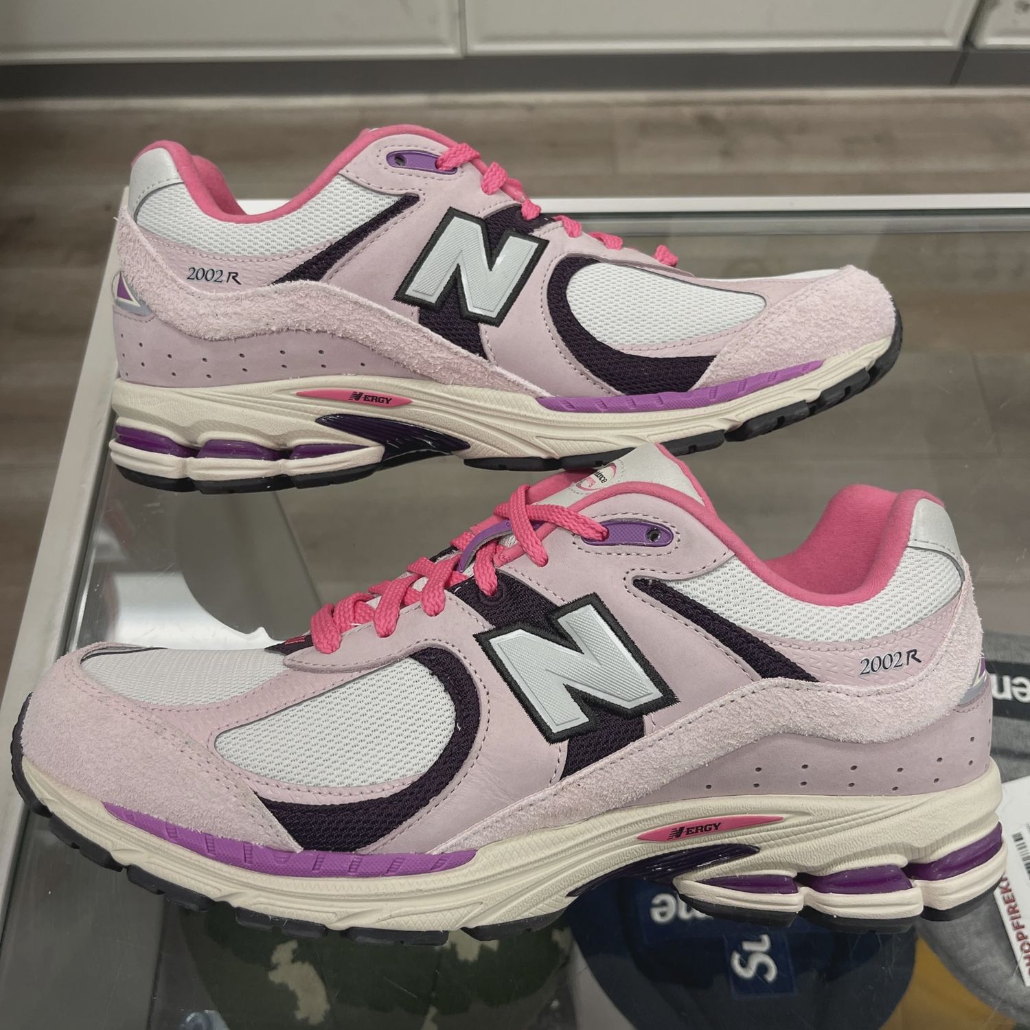 New Balance 2002R Twilight Haze Passion Fruit NO BOX • Pre-Owned [4414]