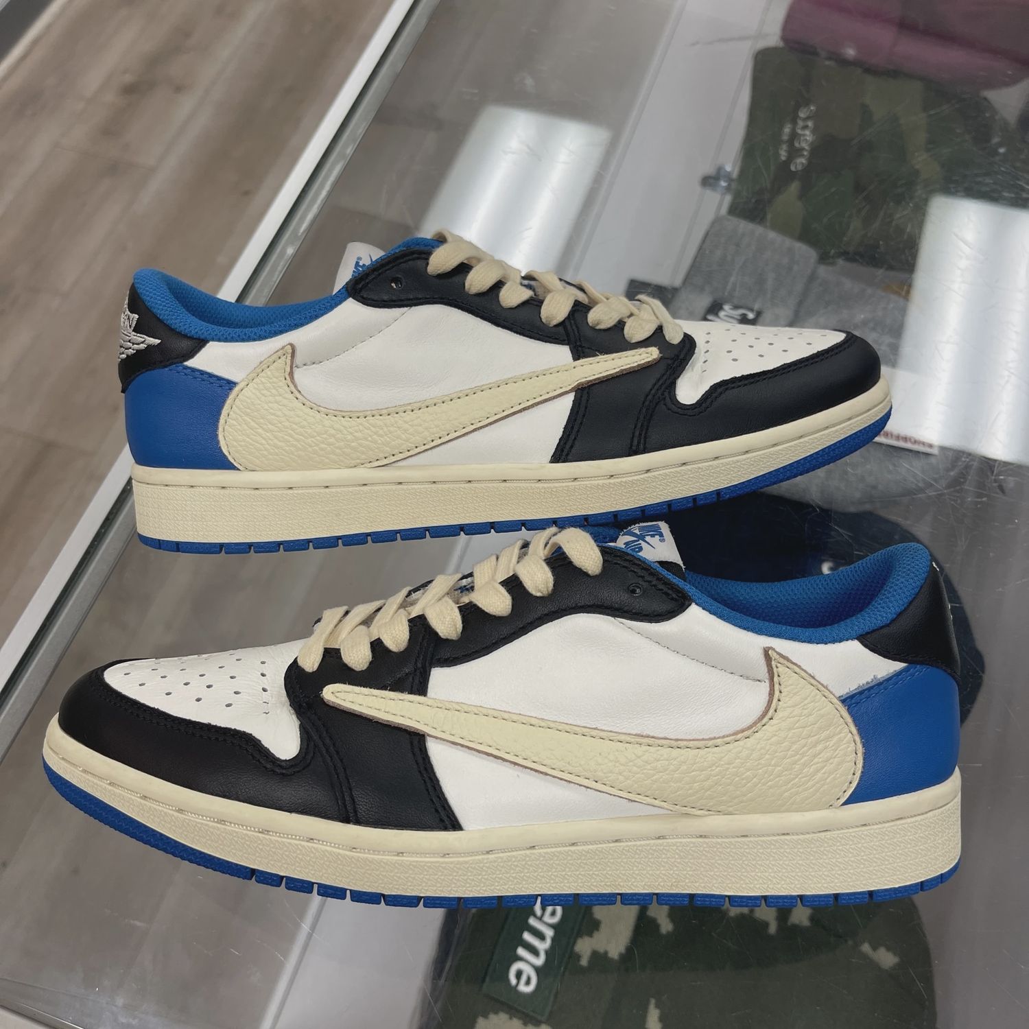 Jordan 1 Retro Low OG SP Fragment x Travis Scott • Pre-Owned [7689]