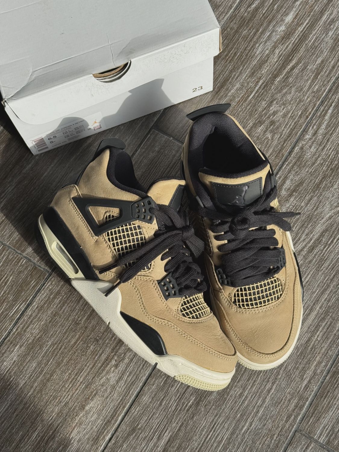 Air Jordan 4 Retro Fossil (Women's) • Pre-Owned [4530]