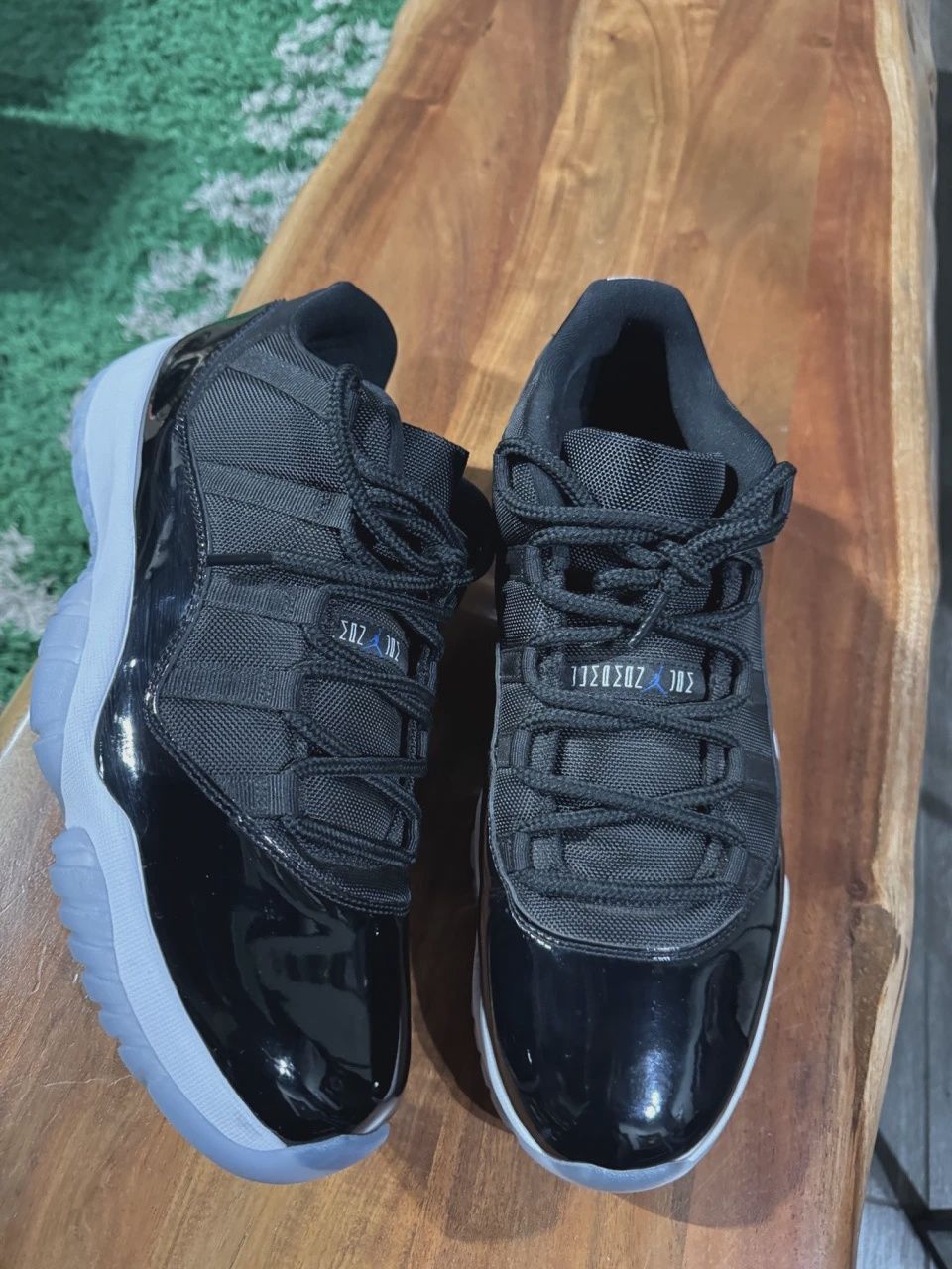 Air Jordan 11 Retro Low Space Jam • Pre-Owned [2146]