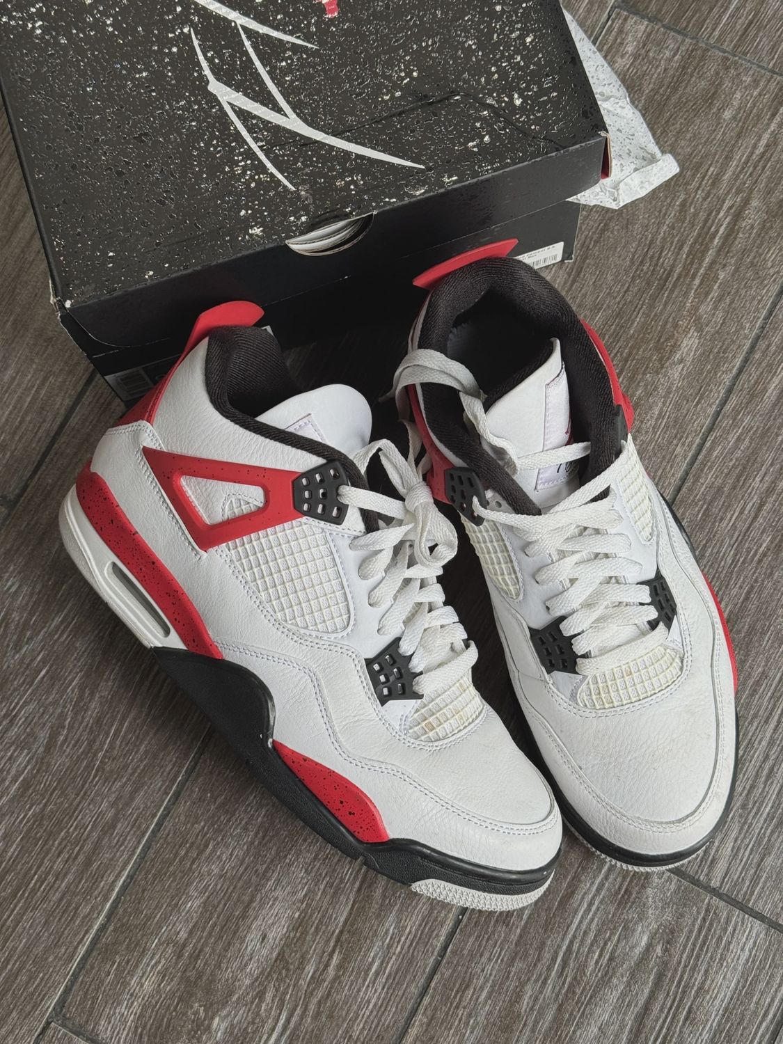 Air Jordan 4 Retro Red Cement • Pre-Owned [4210]