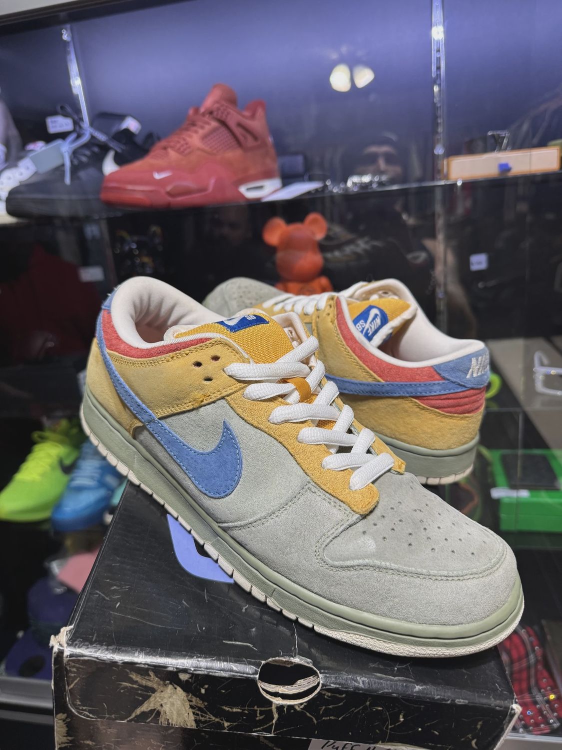 Nike SB Dunk Low Puff N Stuff • Pre-Owned [7407]