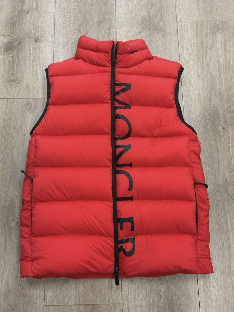 Moncler vest • Pre-Owned [2184]