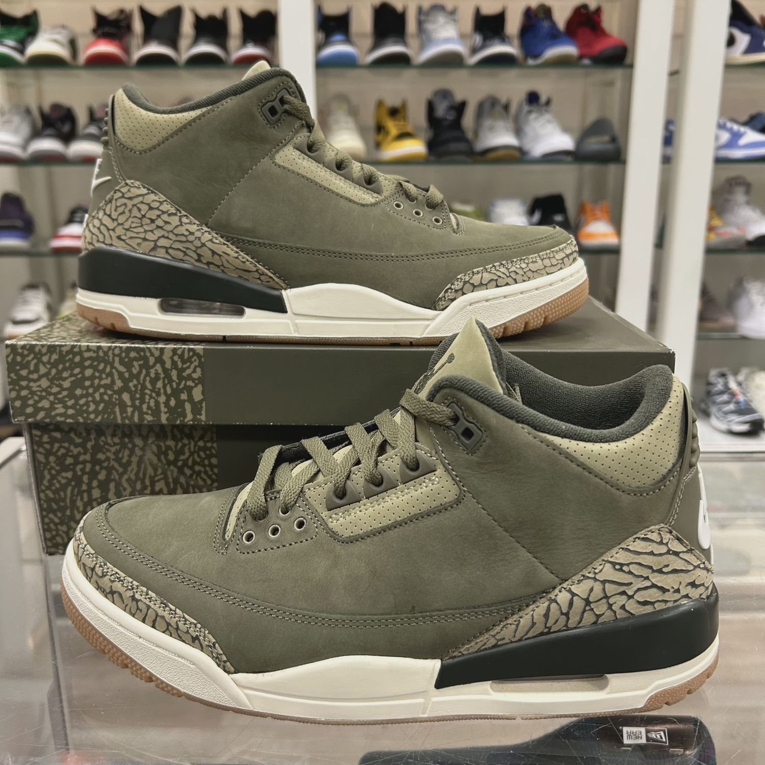 Air Jordan 3 Retro Family Affair • Pre-Owned [6145]