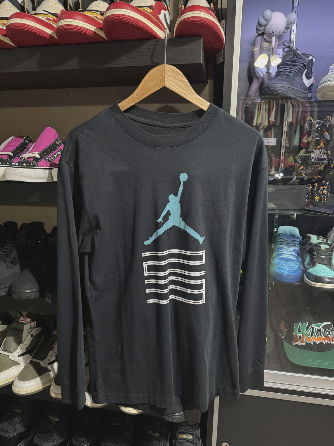Jordan Gamma Long  Sleeve Tee size Small • Brand New [5433]