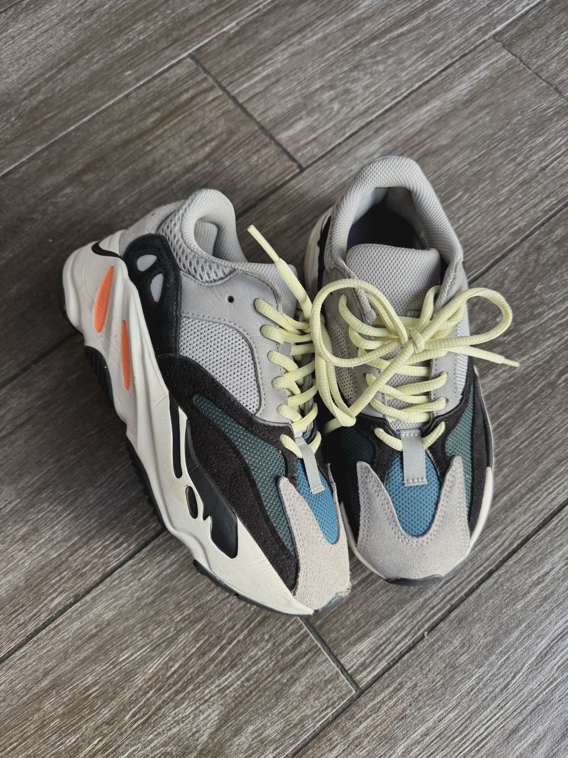 adidas Yeezy Boost 700 Wave Runner No Box • Pre-Owned [2994]