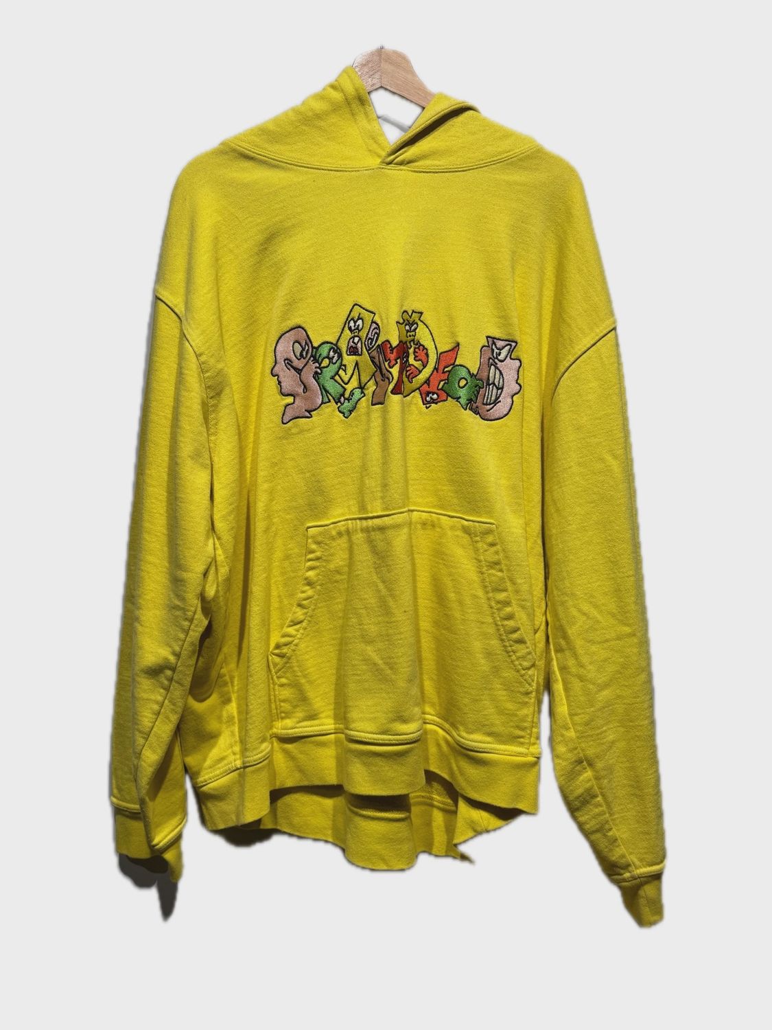 Brain Dead Embroidered Graffiti Hoodie Yellow size XL • Pre-Owned [3355]