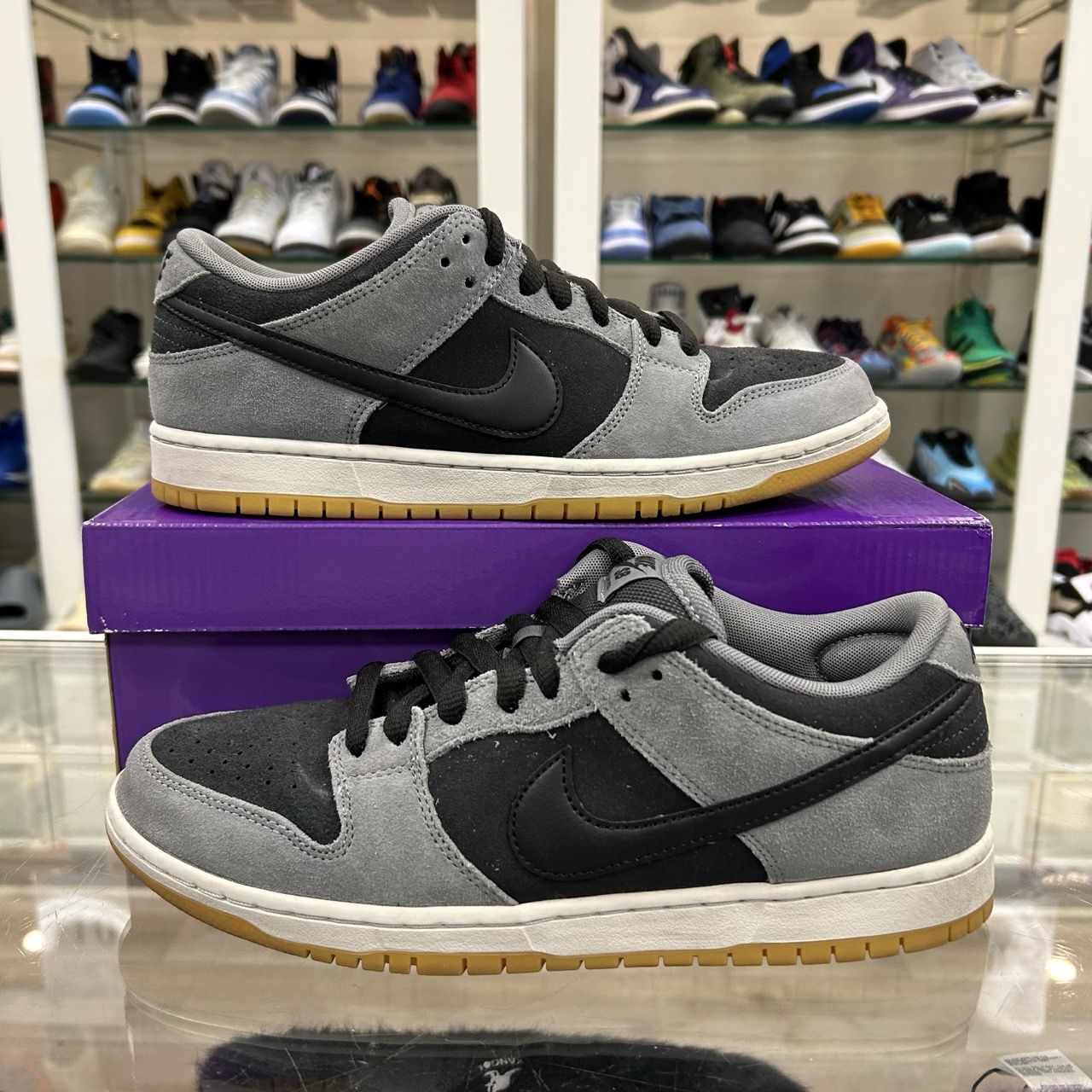 Nike SB Dunk Low Dark Smoke Grey • Pre-Owned [0289]