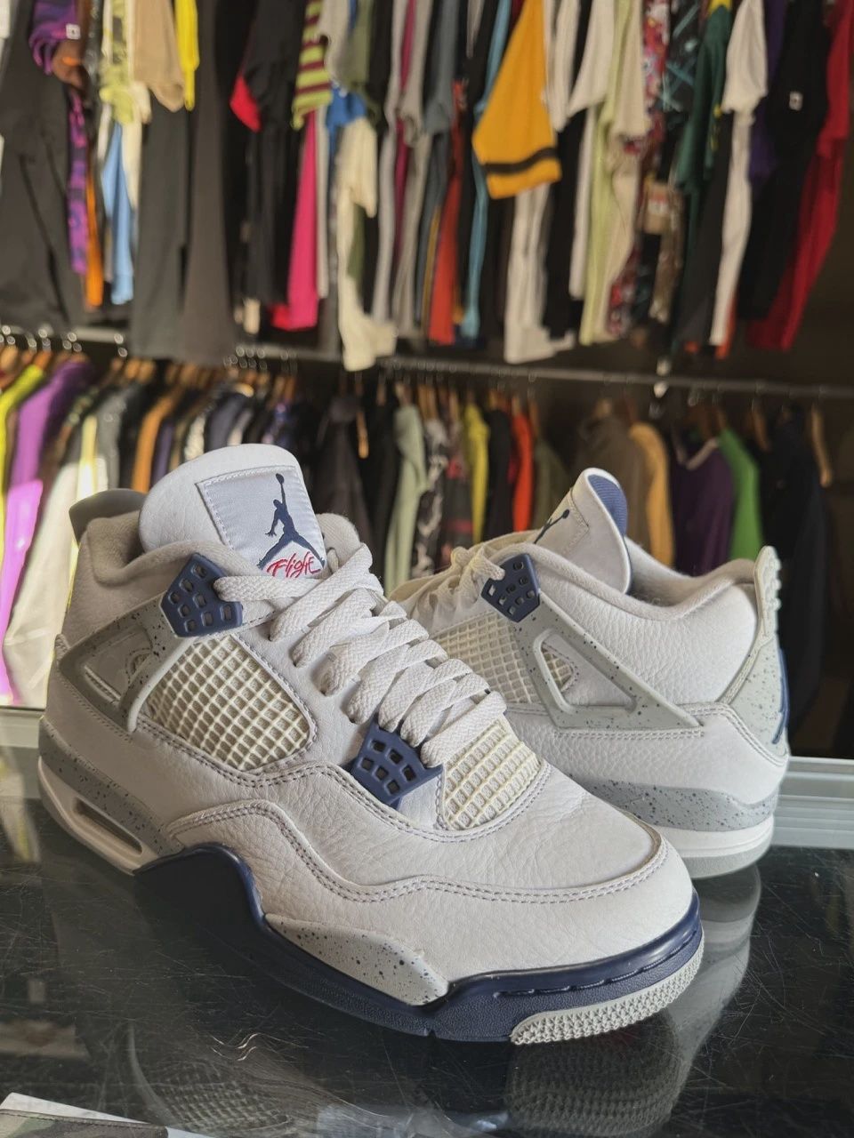Air Jordan 4 Retro Midnight Navy • Pre-Owned [4233]